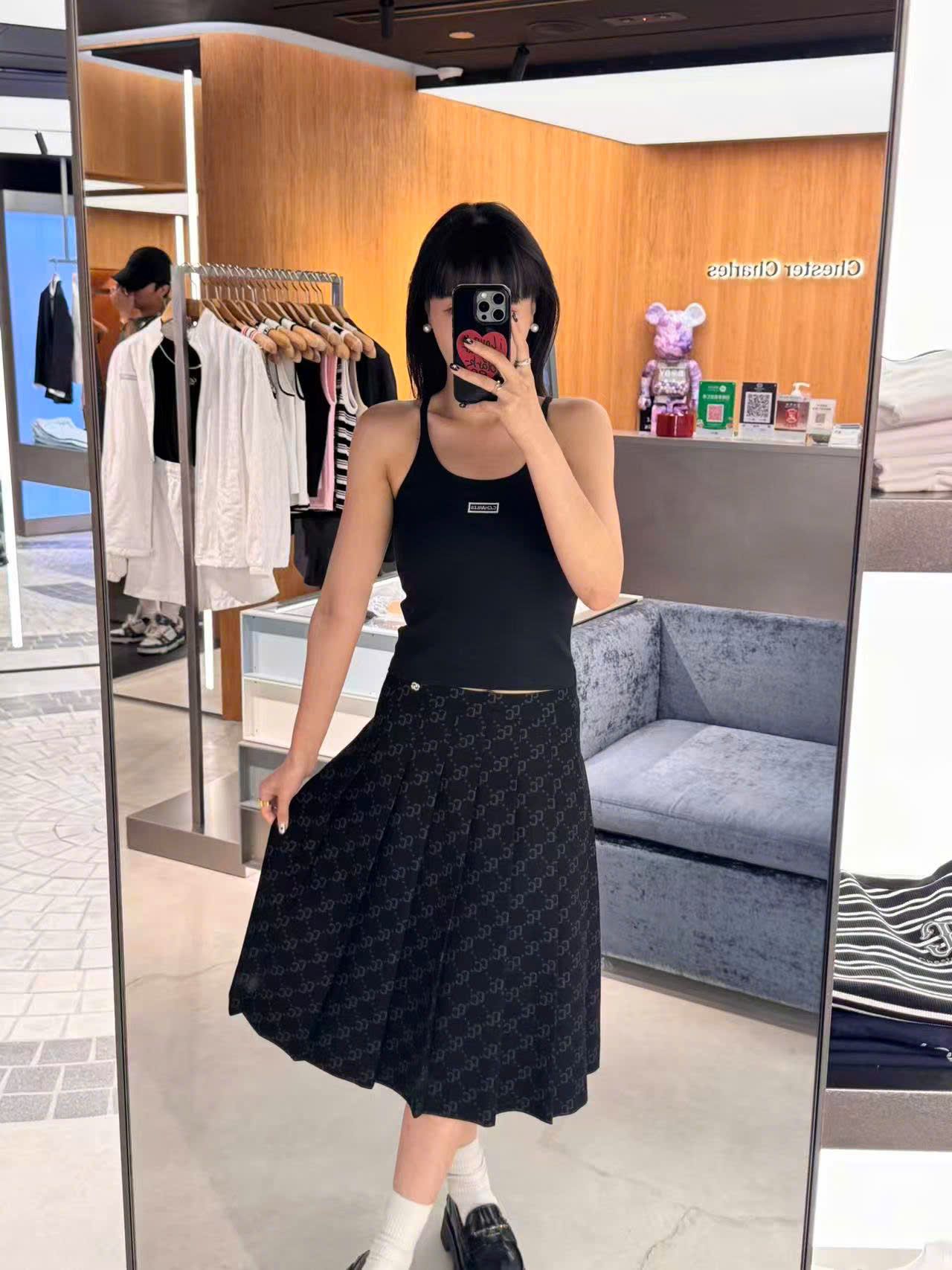  Chân váy đen dáng dài full logo CC 