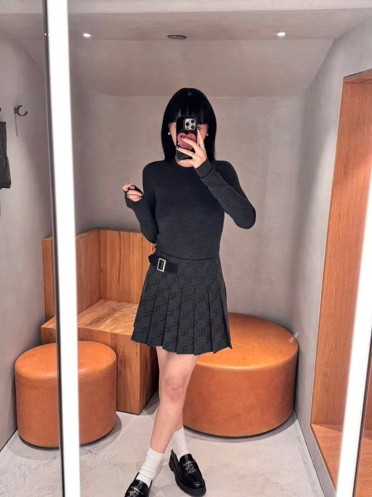  WOOL áo len màu xám dài tay 