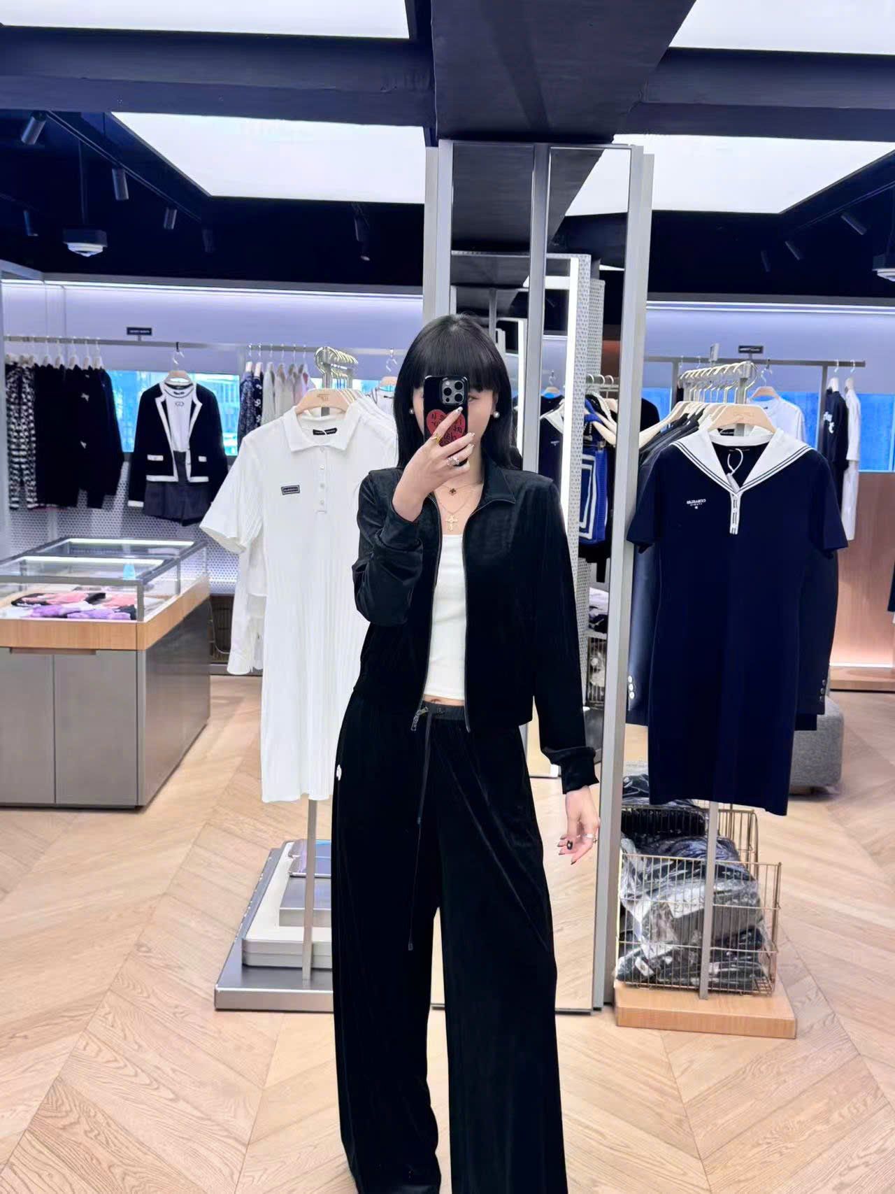  Bộ áo khoác nhung và quần nhung - Logo ngực trái set 