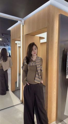  1.Áo len dài tay - Nâu cổ tim 