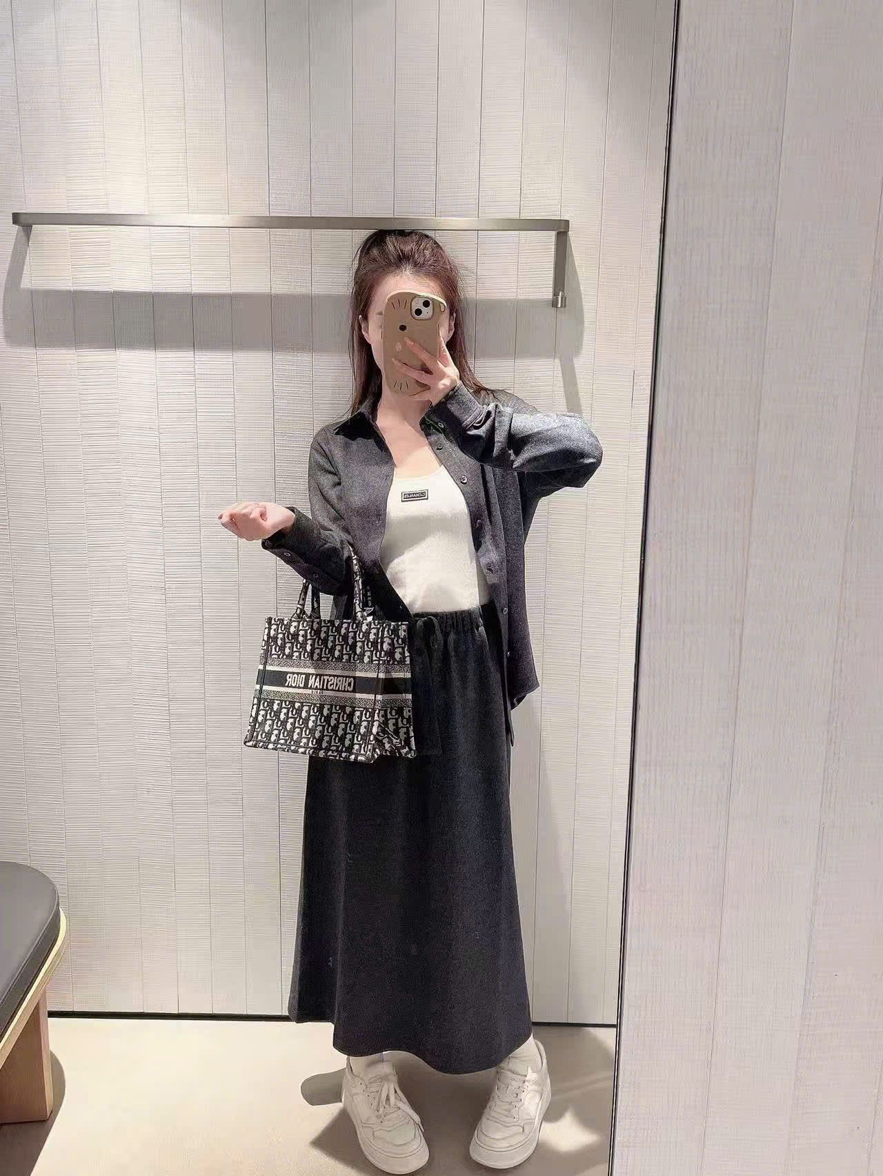  Chân váy xanh đậm - cạp chun dây rút 