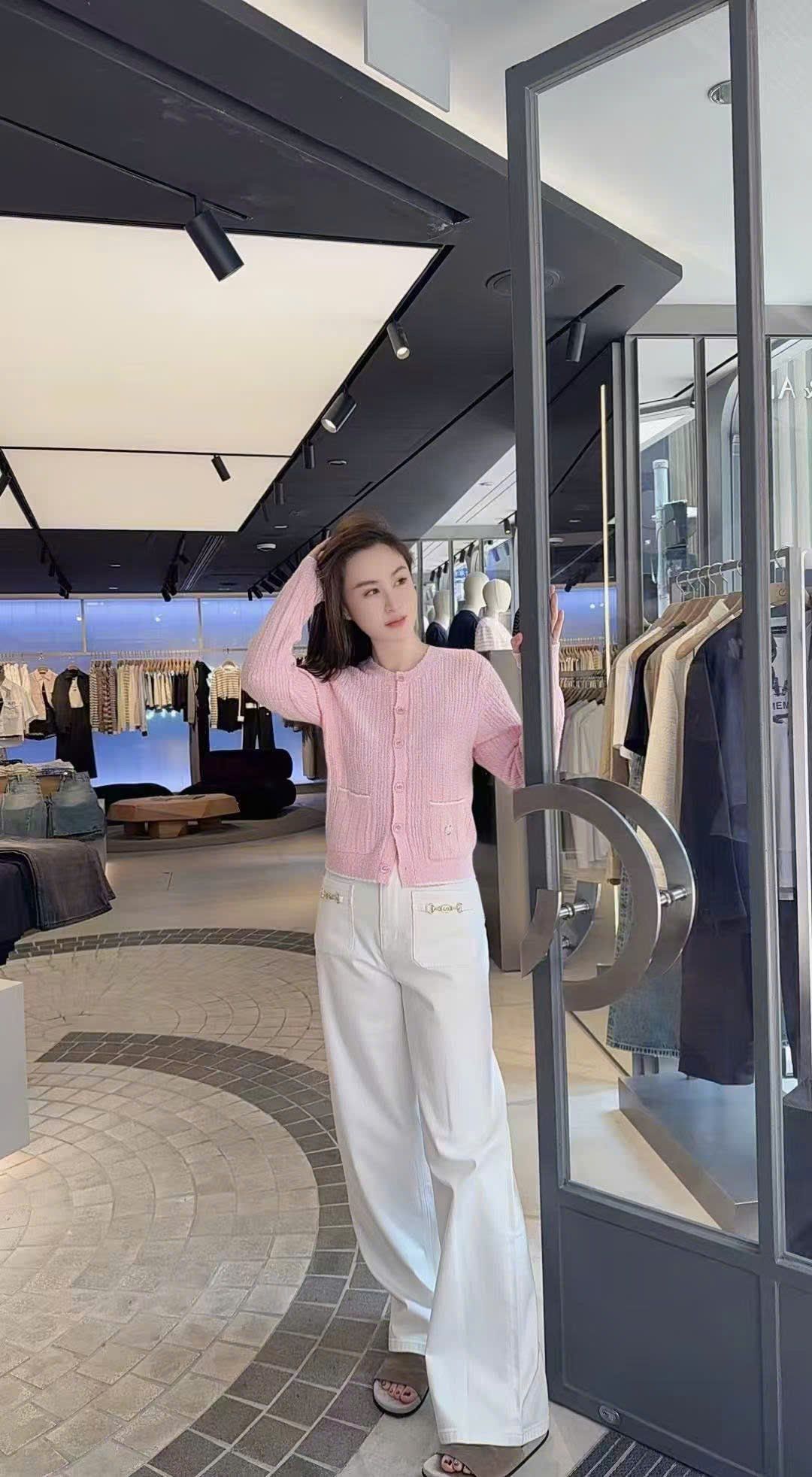  1.CDG hồng - 2 túi viền trắng 