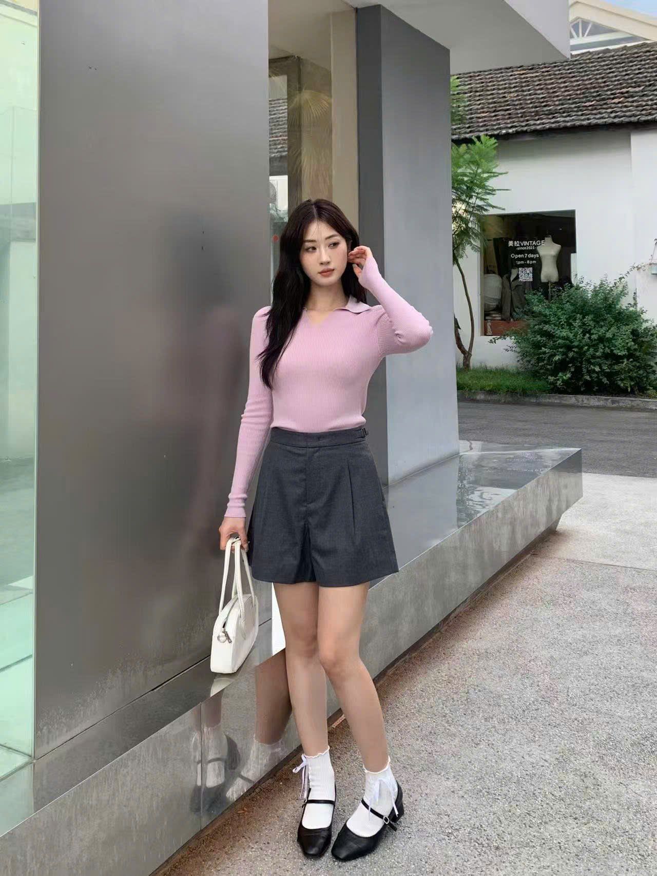  Áo dài tay hồng tím cổ V, logo nhỏ 