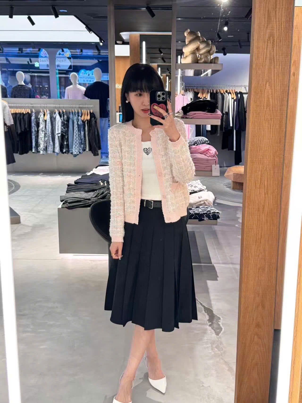  Áo CDG hồng kẻ trắng sắc mầu 