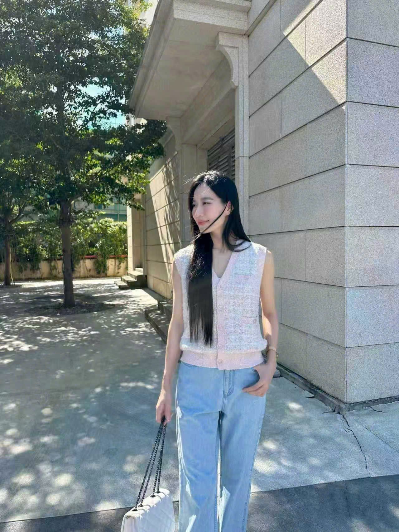  Áo Ghile hồng sắc mầu, viền hồng cúc hồng 