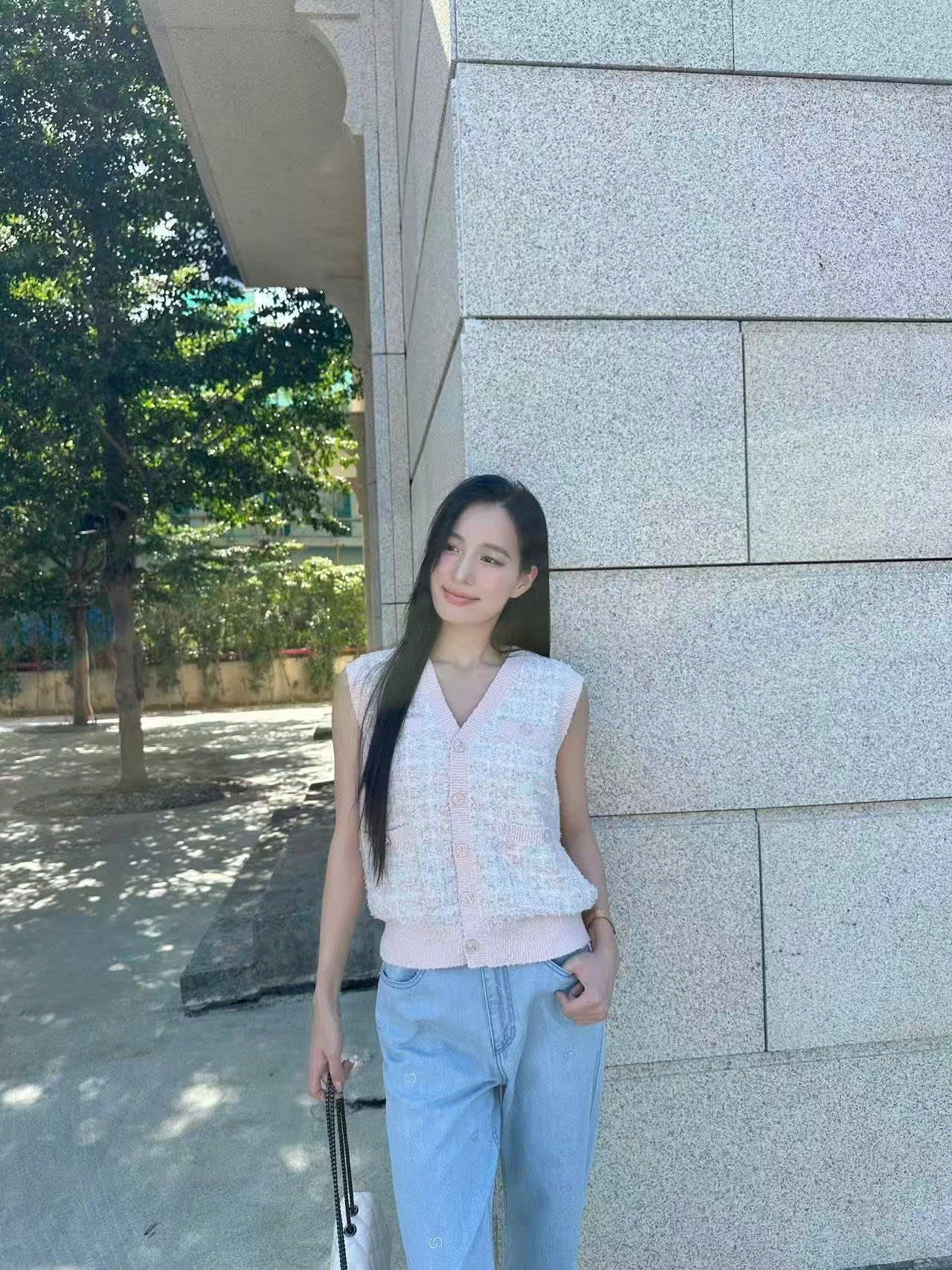  Áo Ghile hồng sắc mầu, viền hồng cúc hồng 