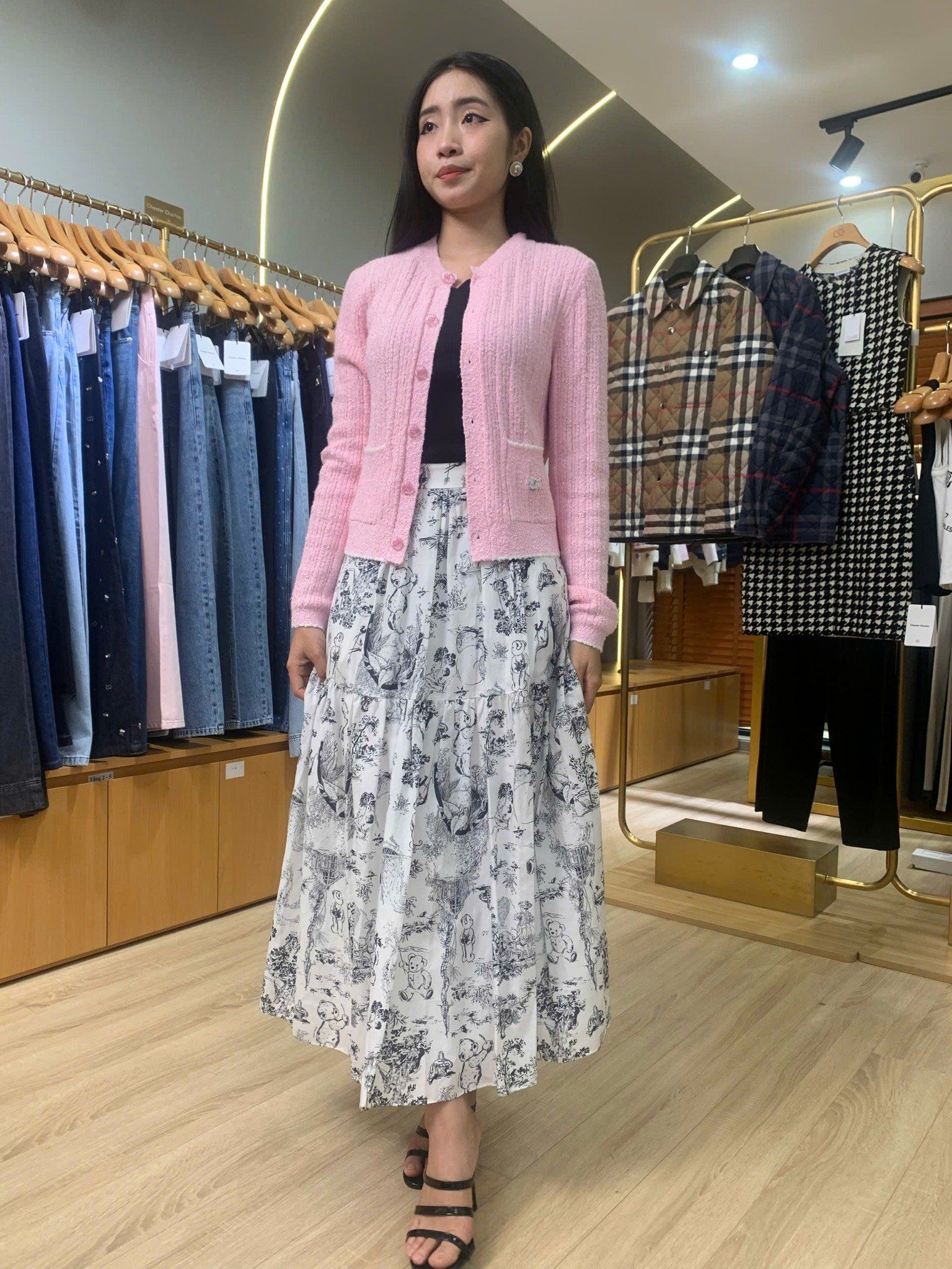  1.CDG hồng - 2 túi viền trắng 