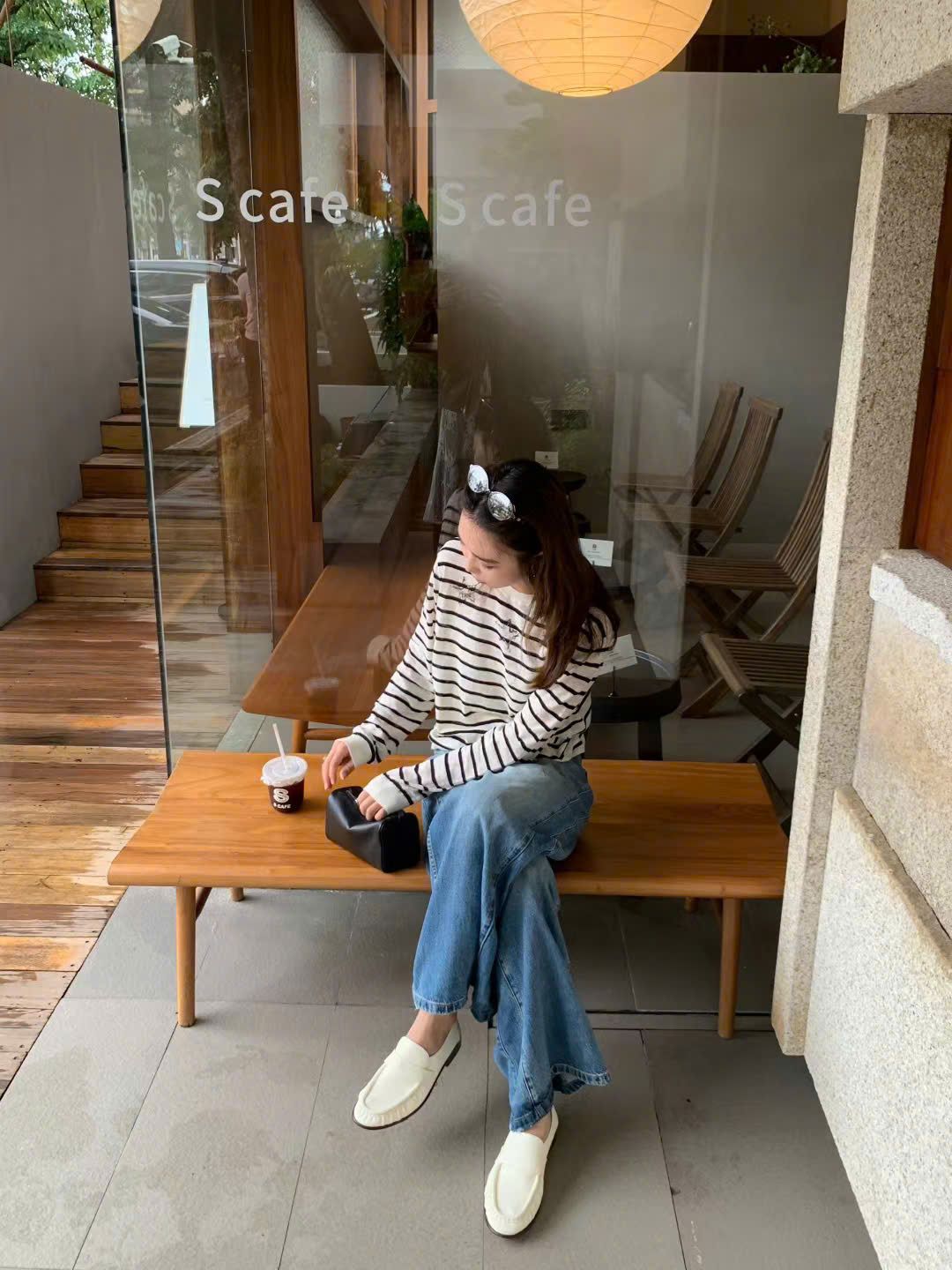  Áo kem kẻ dài tay , 3 ngôi sao ngực 