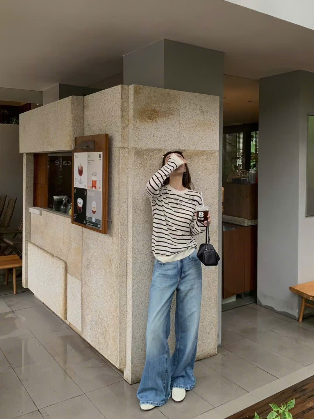  Áo kem kẻ dài tay , 3 ngôi sao ngực 