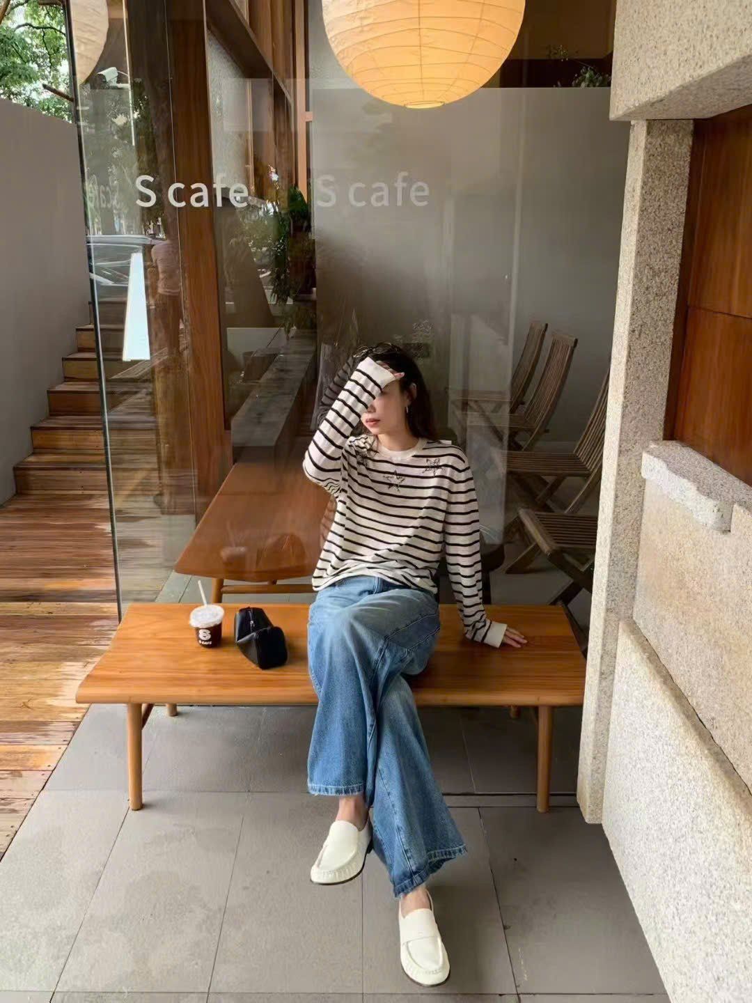  Áo kem kẻ dài tay , 3 ngôi sao ngực 