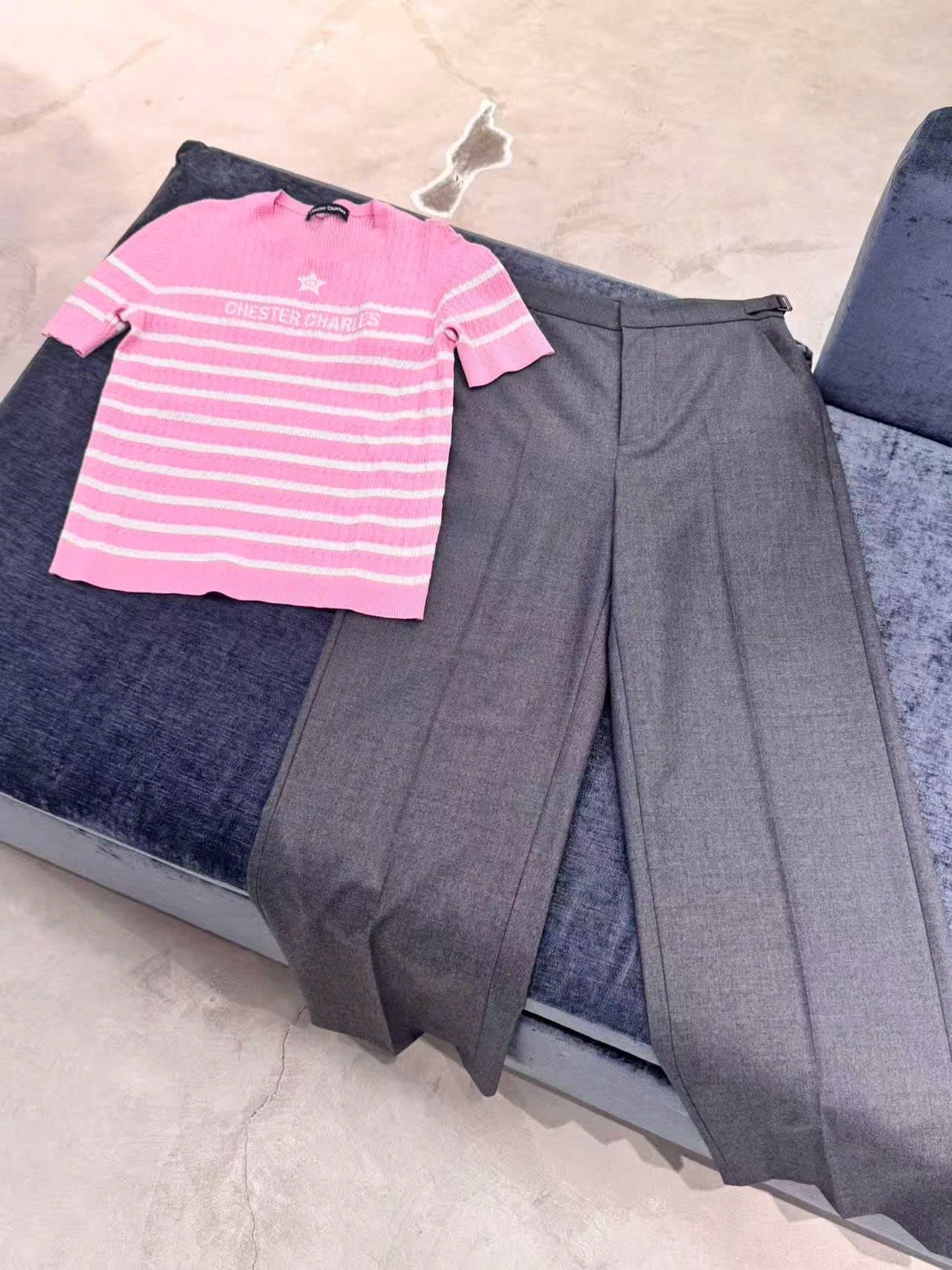  Áo hồng kẻ ngang trắng - ngôi sao giữa 