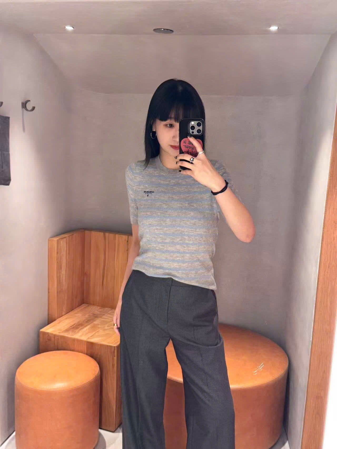  1.Quần vải xám, đai tăng chỉnh 2 bên 