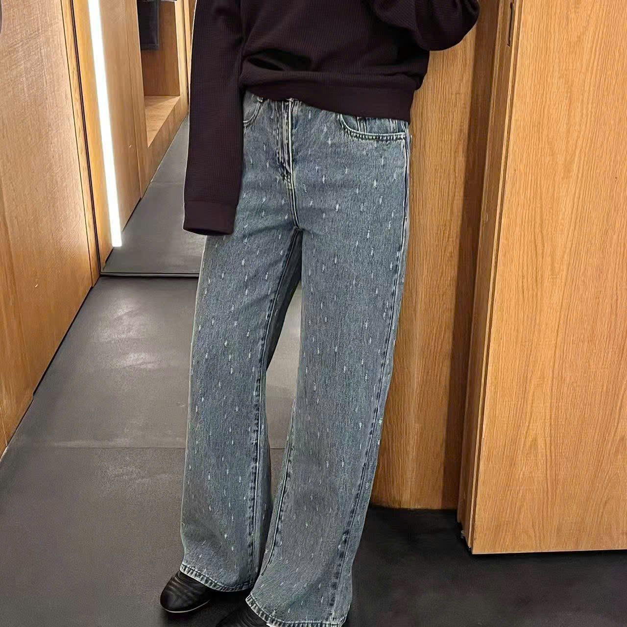  Quần jean xanh, wax hạt mưa 