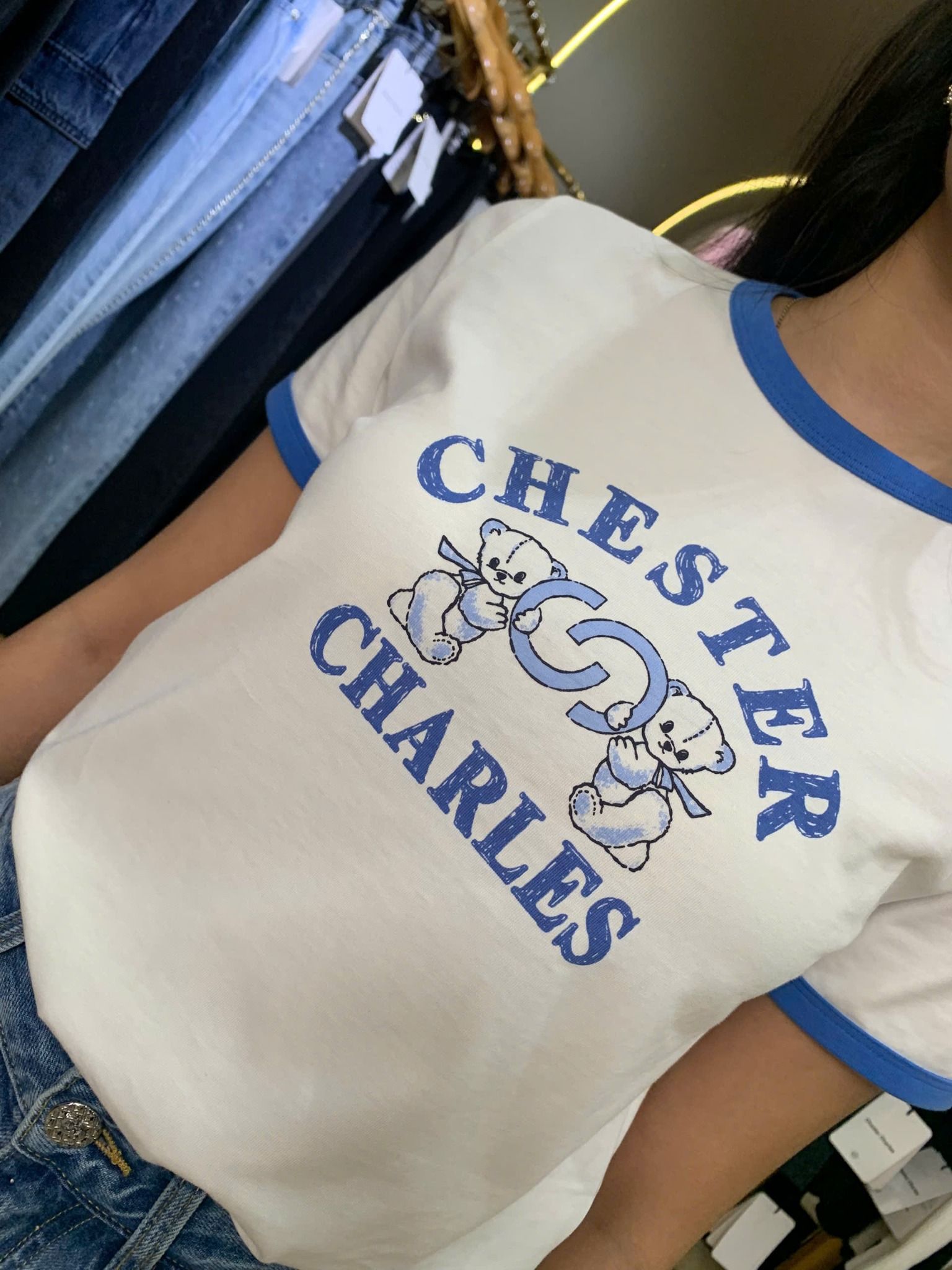  Áo phông trắng viền xanh - logo 2 gấu 