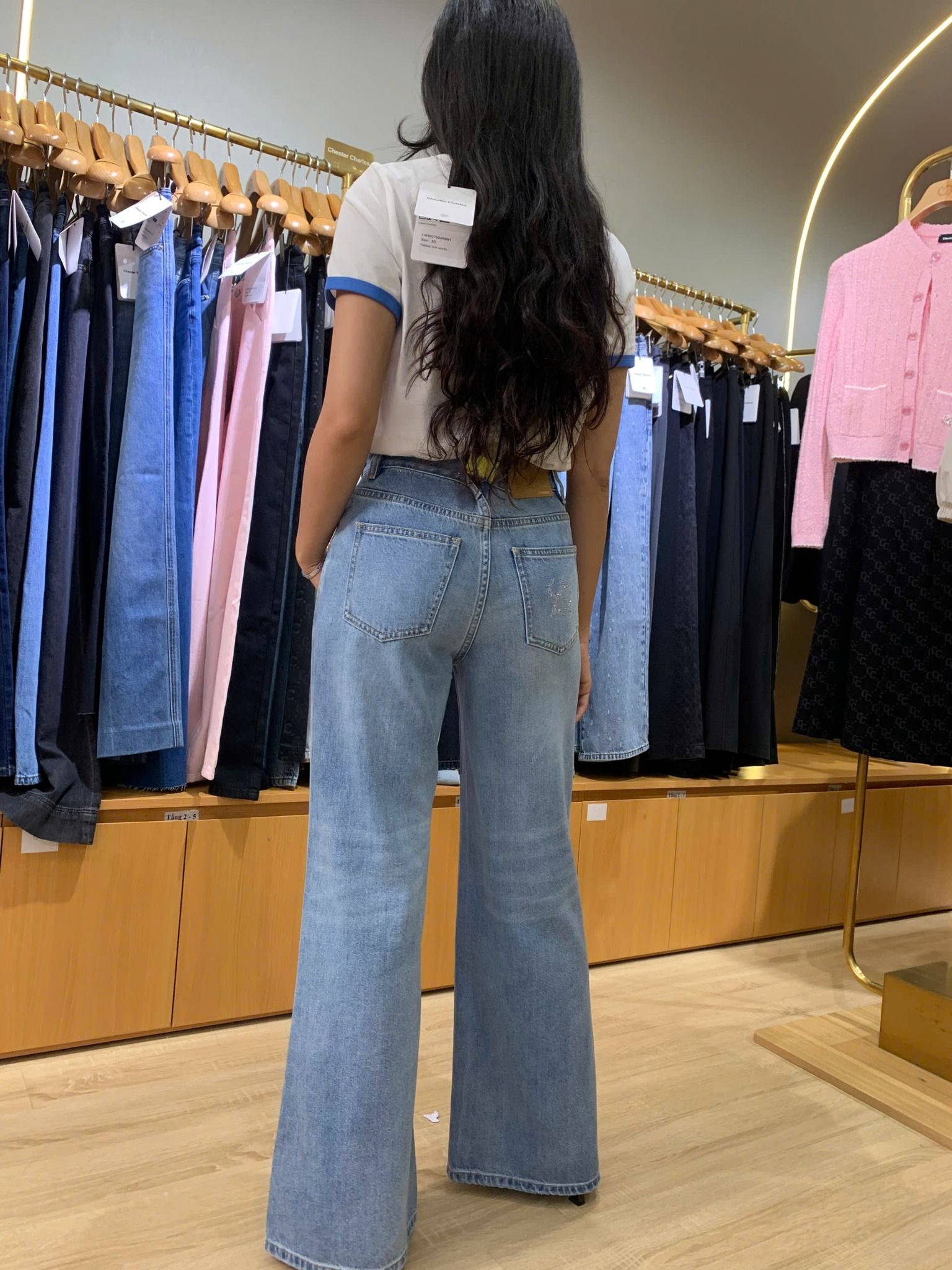  Áo phông trắng viền xanh - logo 2 gấu 