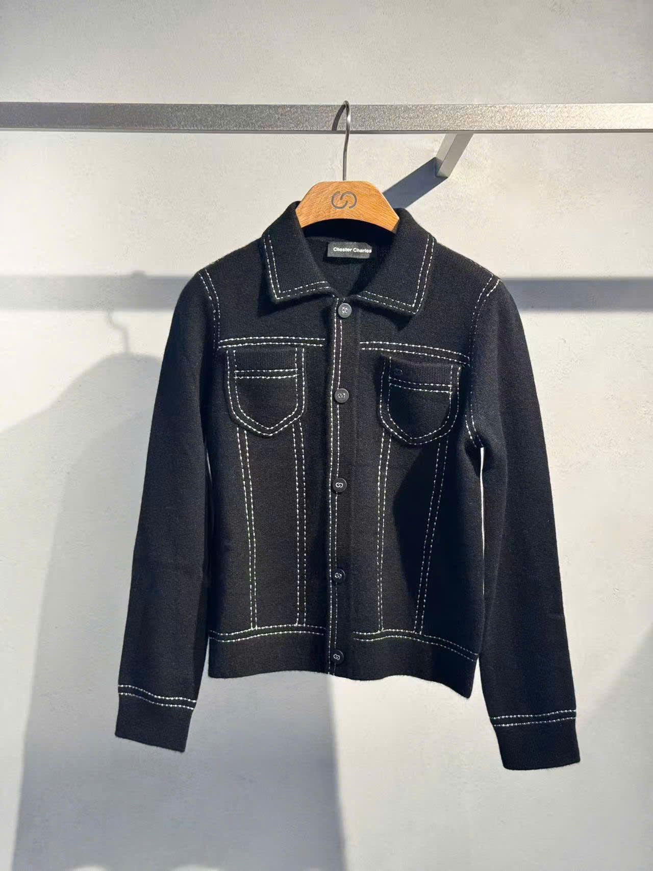  Áo polo CDG cashmere , đen viền chấm trắng 