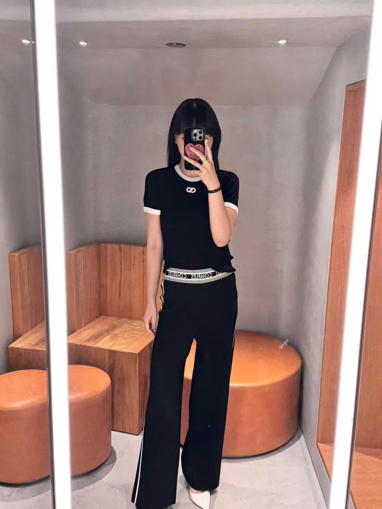  Quần len mongtoghi cạp chữ 