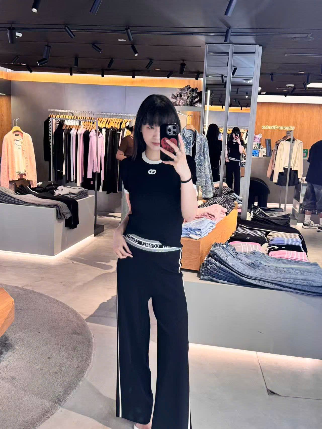  Quần len mongtoghi cạp chữ 