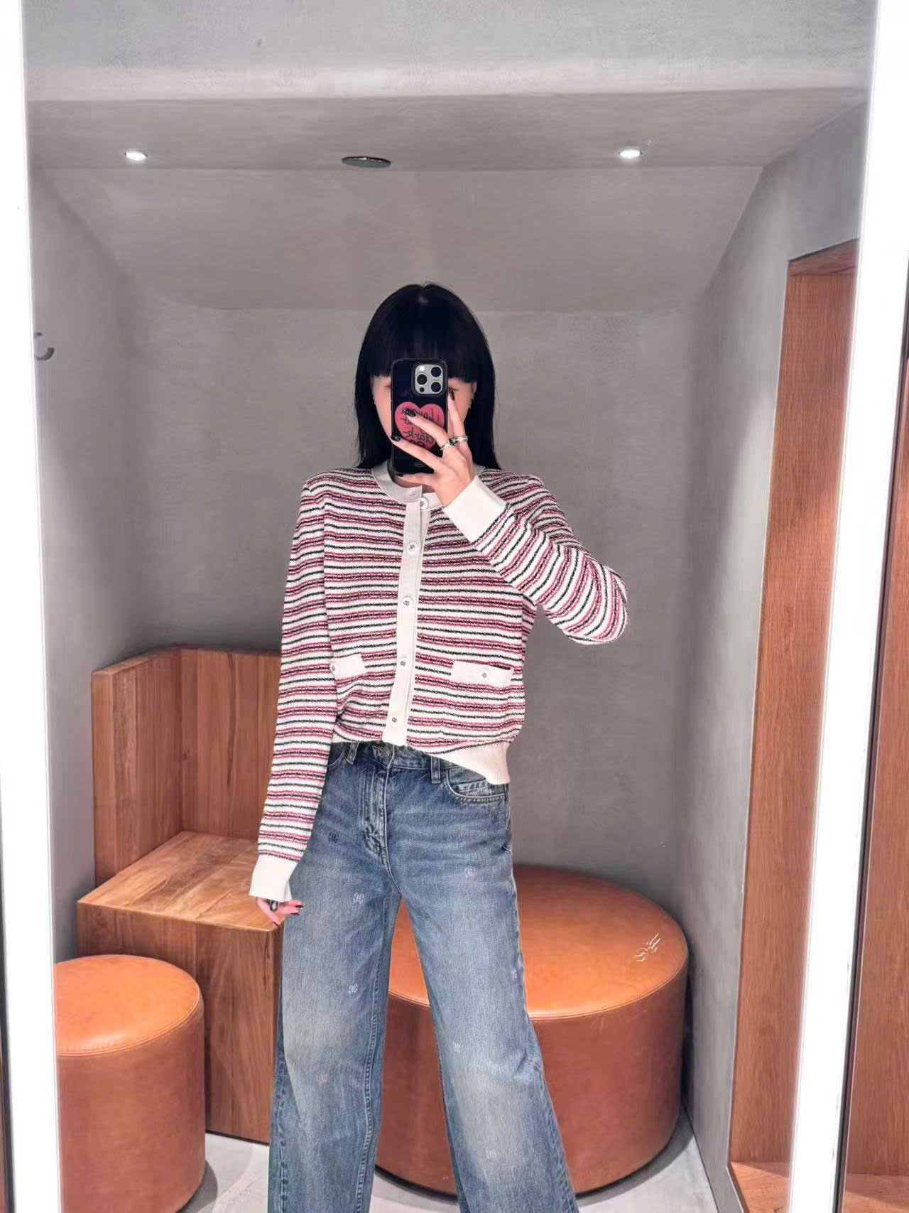  Áo CDG trẳng kẻ đỏ viền trắng 