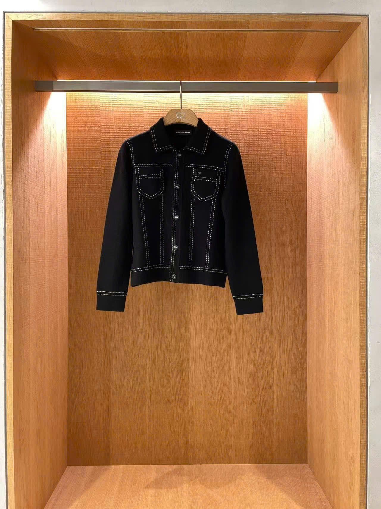  Áo polo CDG cashmere , đen viền chấm trắng 