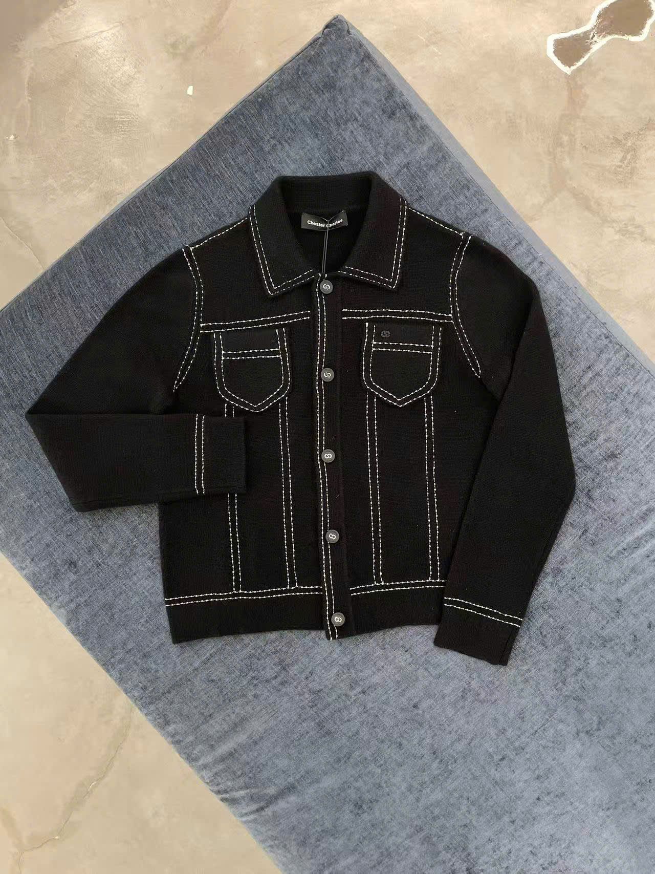  Áo polo CDG cashmere , đen viền chấm trắng 