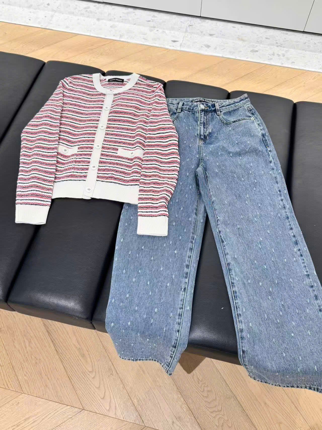  Áo CDG trẳng kẻ đỏ viền trắng 