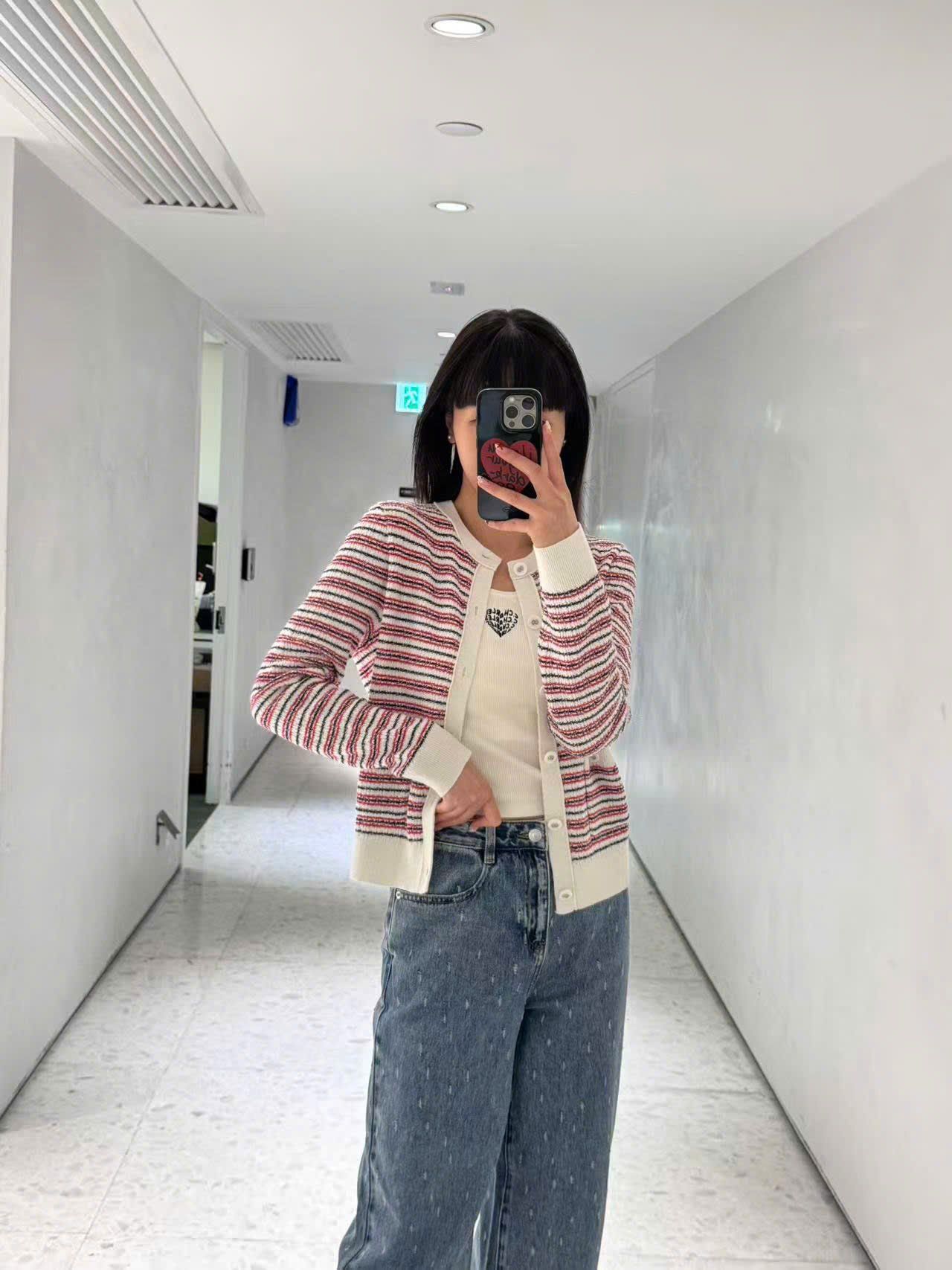  Áo CDG trẳng kẻ đỏ viền trắng 