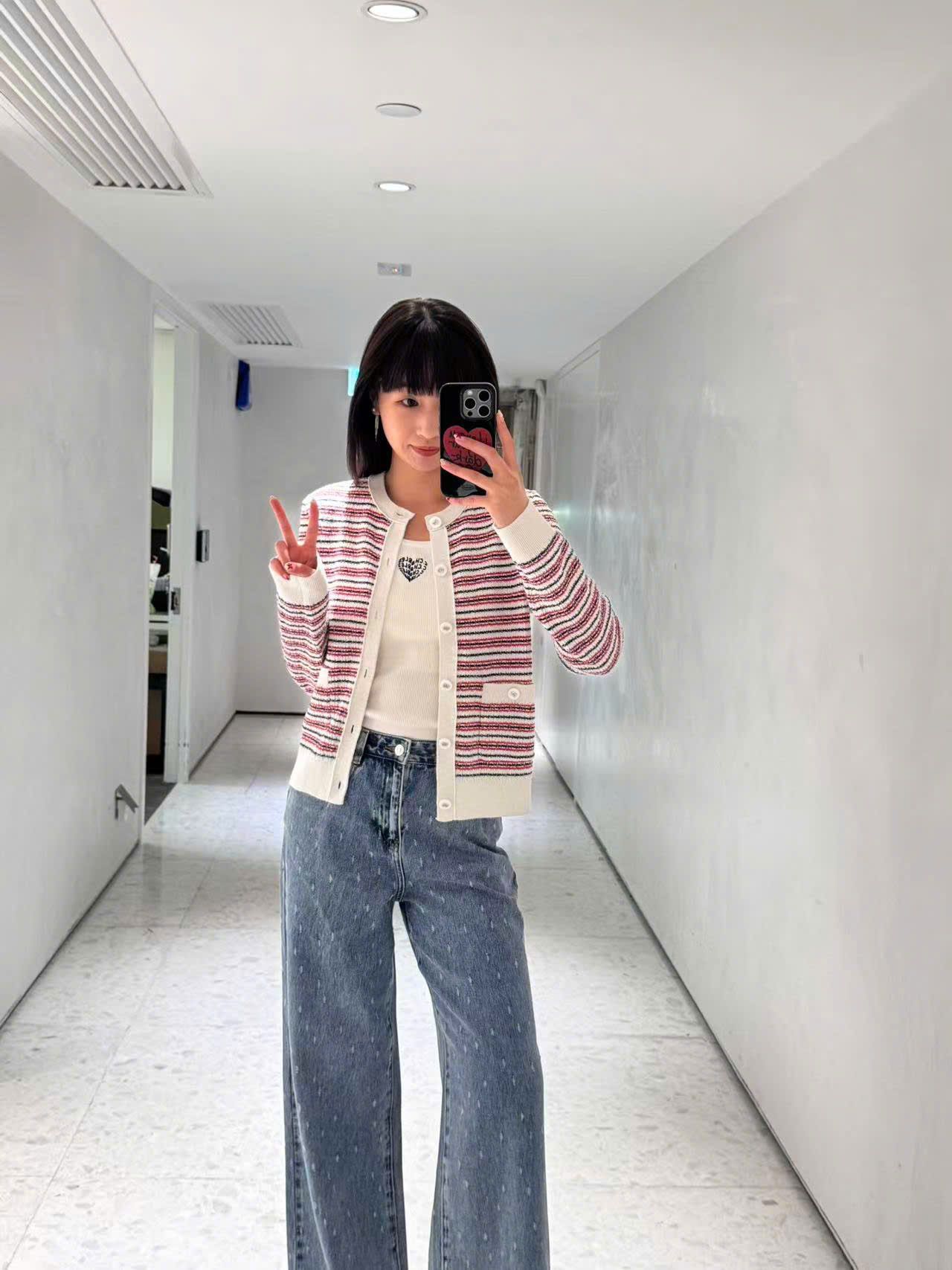  Áo CDG trẳng kẻ đỏ viền trắng 