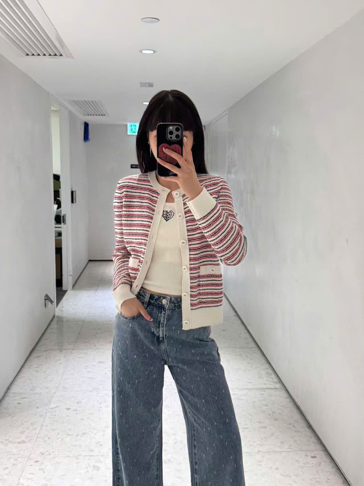  Áo CDG trẳng kẻ đỏ viền trắng 