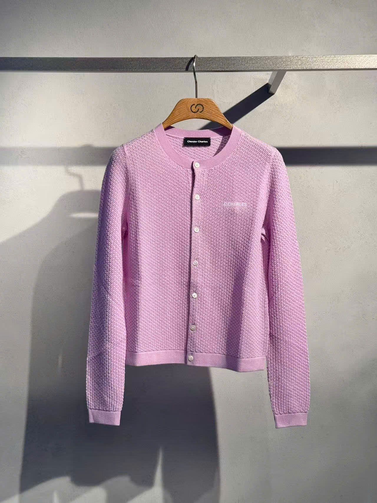  Áo CDG cotton hồng - chữ trắng 1 bên 