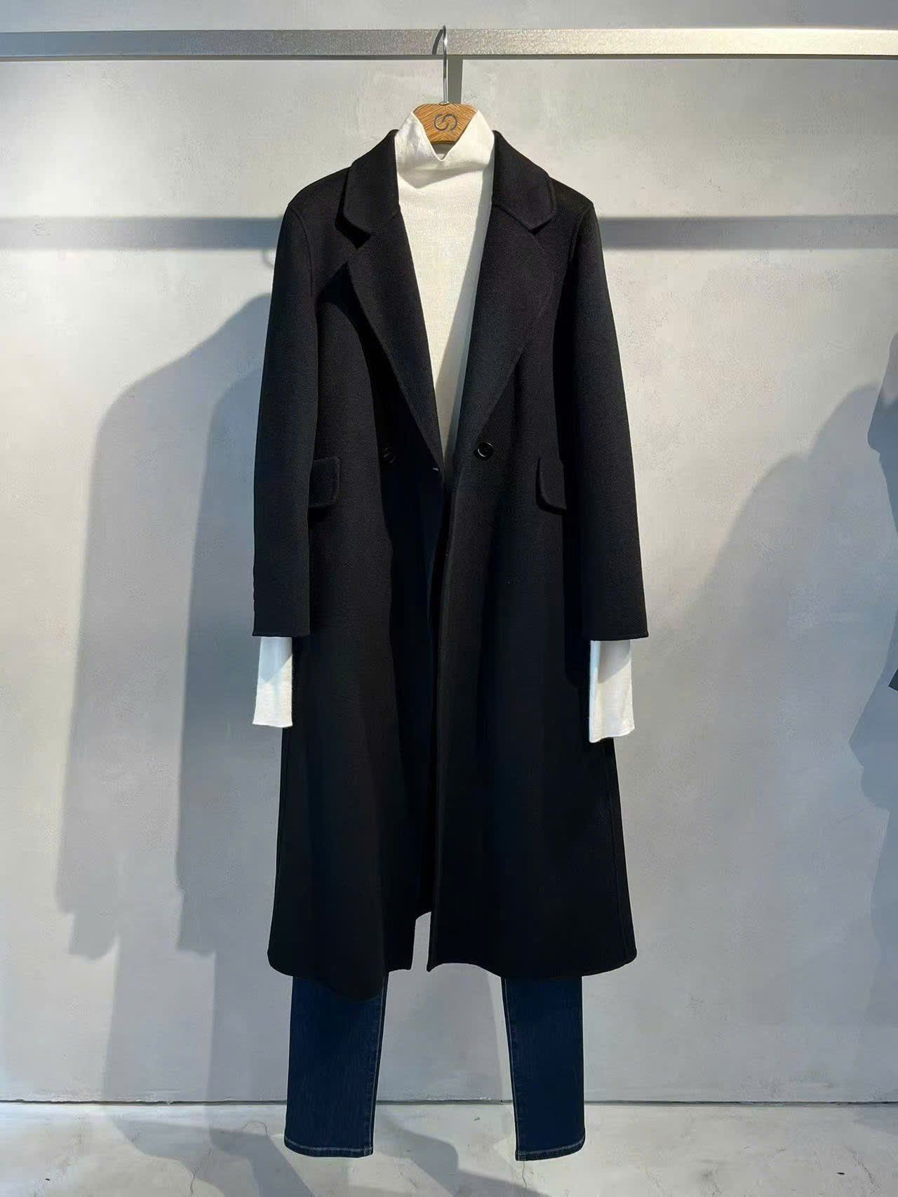  Áo dạ ép đen, dáng dài 2 cúc cài 