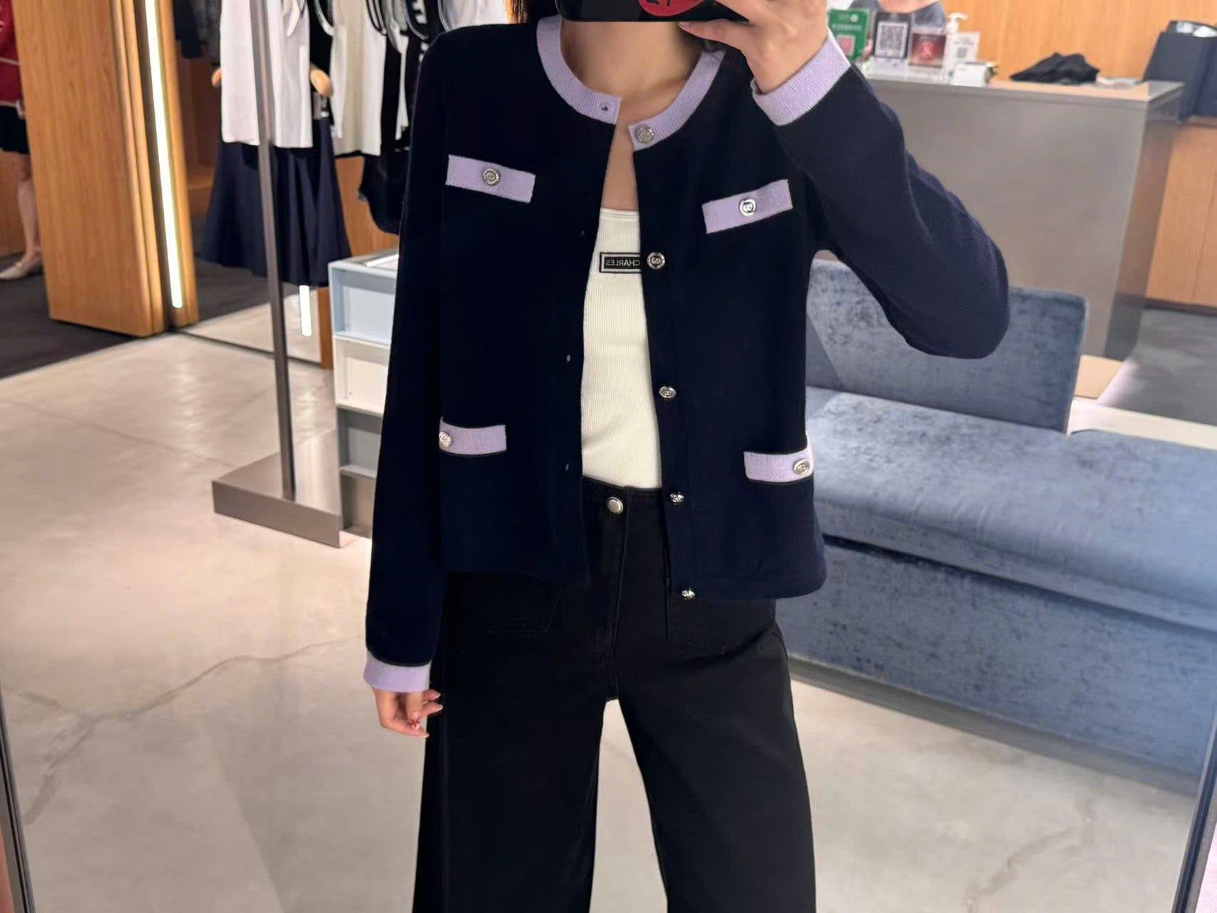  Áo CDG đen 4 túi trước viền tím nhạt 