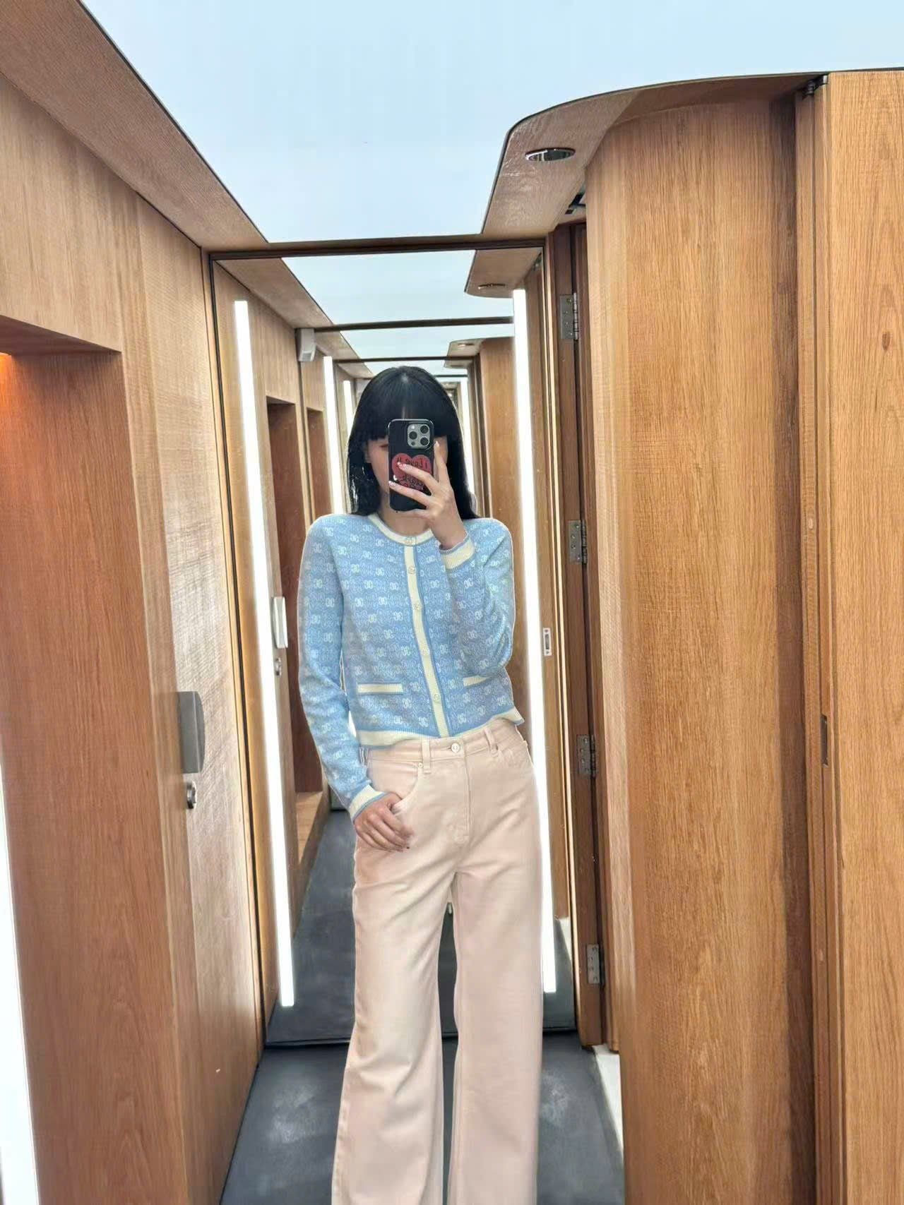  Áo CDG xanh biển full logo, viền trắng 