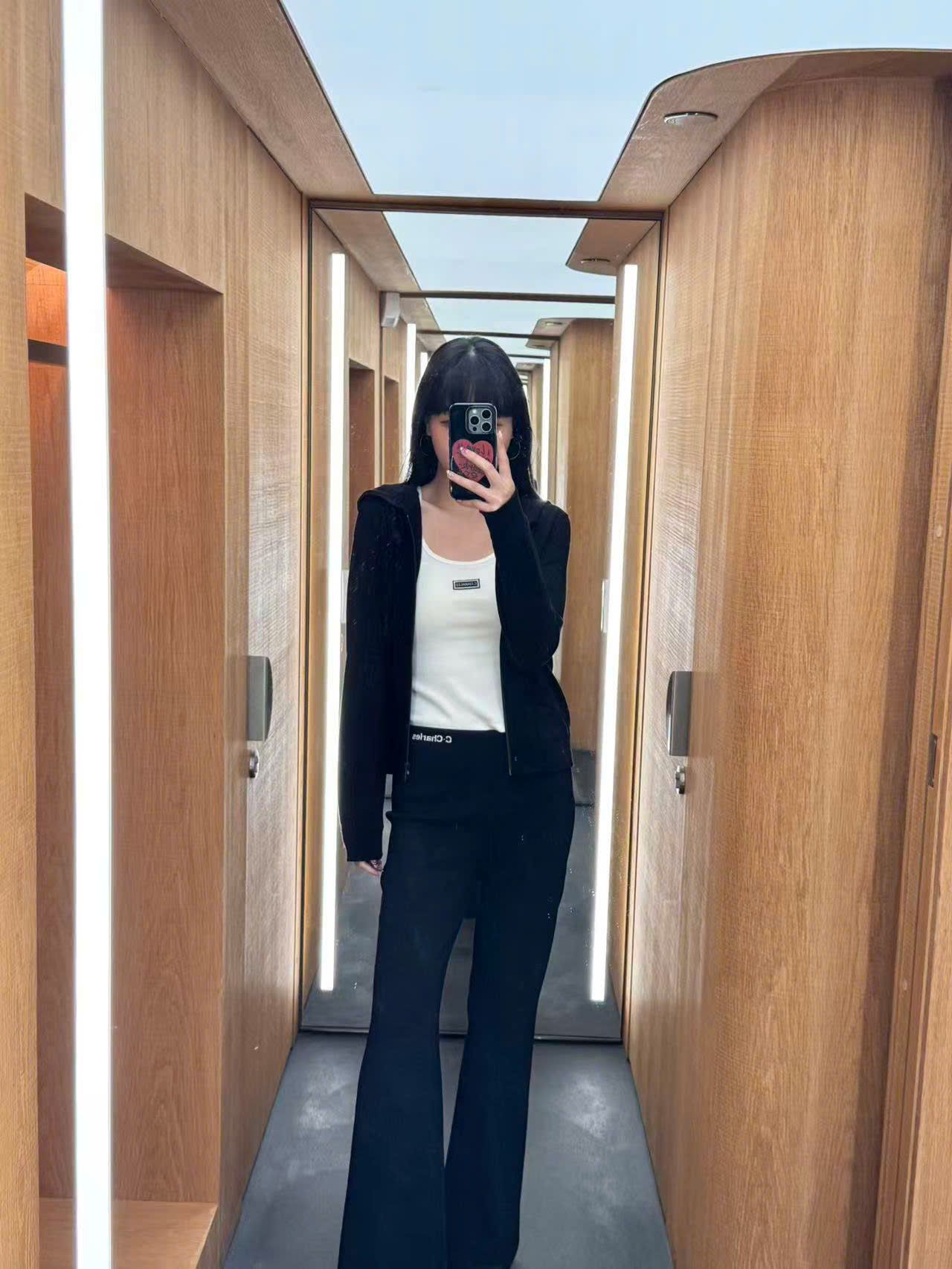  Quần len mongtoghi cạp chữ 