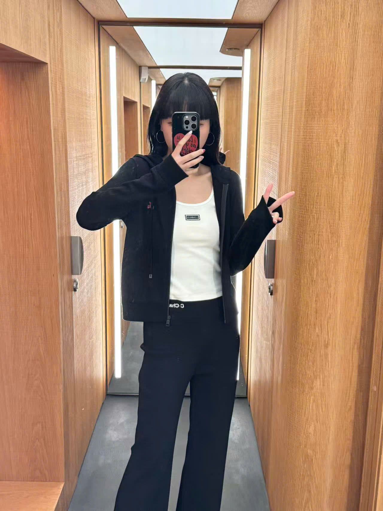  Quần len mongtoghi cạp chữ 