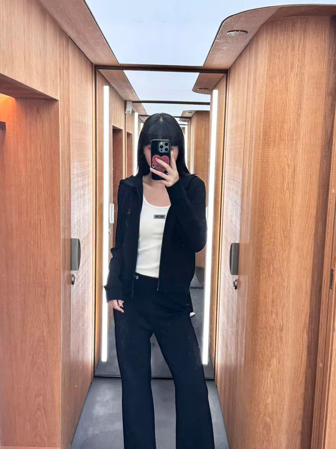  Quần len mongtoghi cạp chữ 