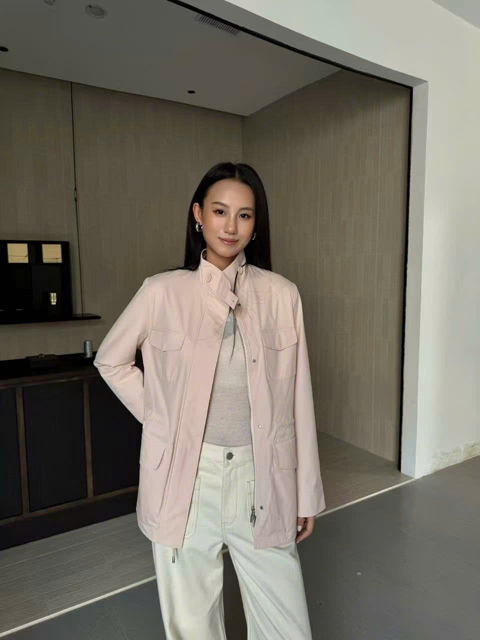  Áo khoác gió hồng phấn 4 túi hộp 