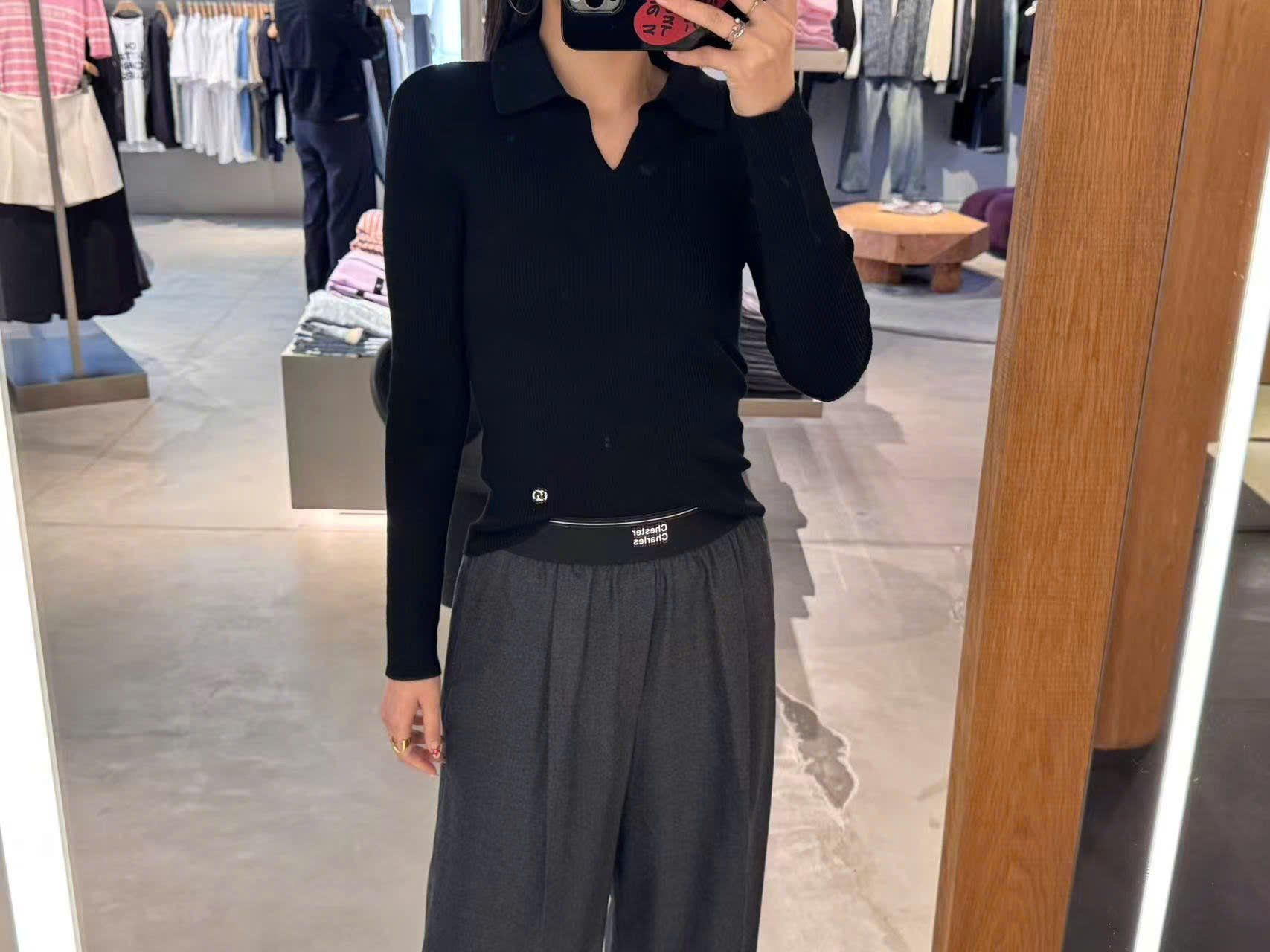  Quần vải xám cạp chun đen chữ trắng 