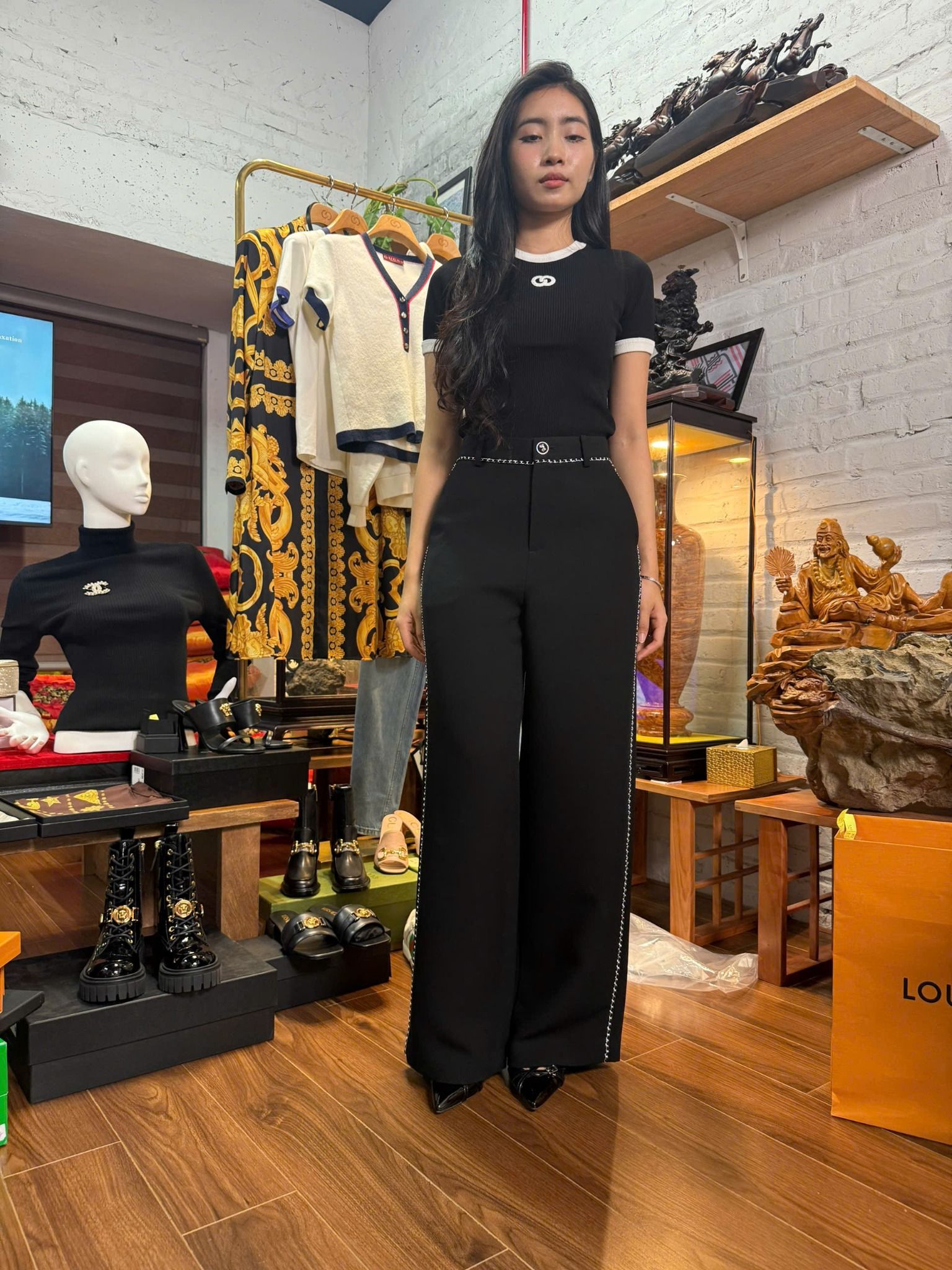  Quần vải đen 2 sọc 2 bên 