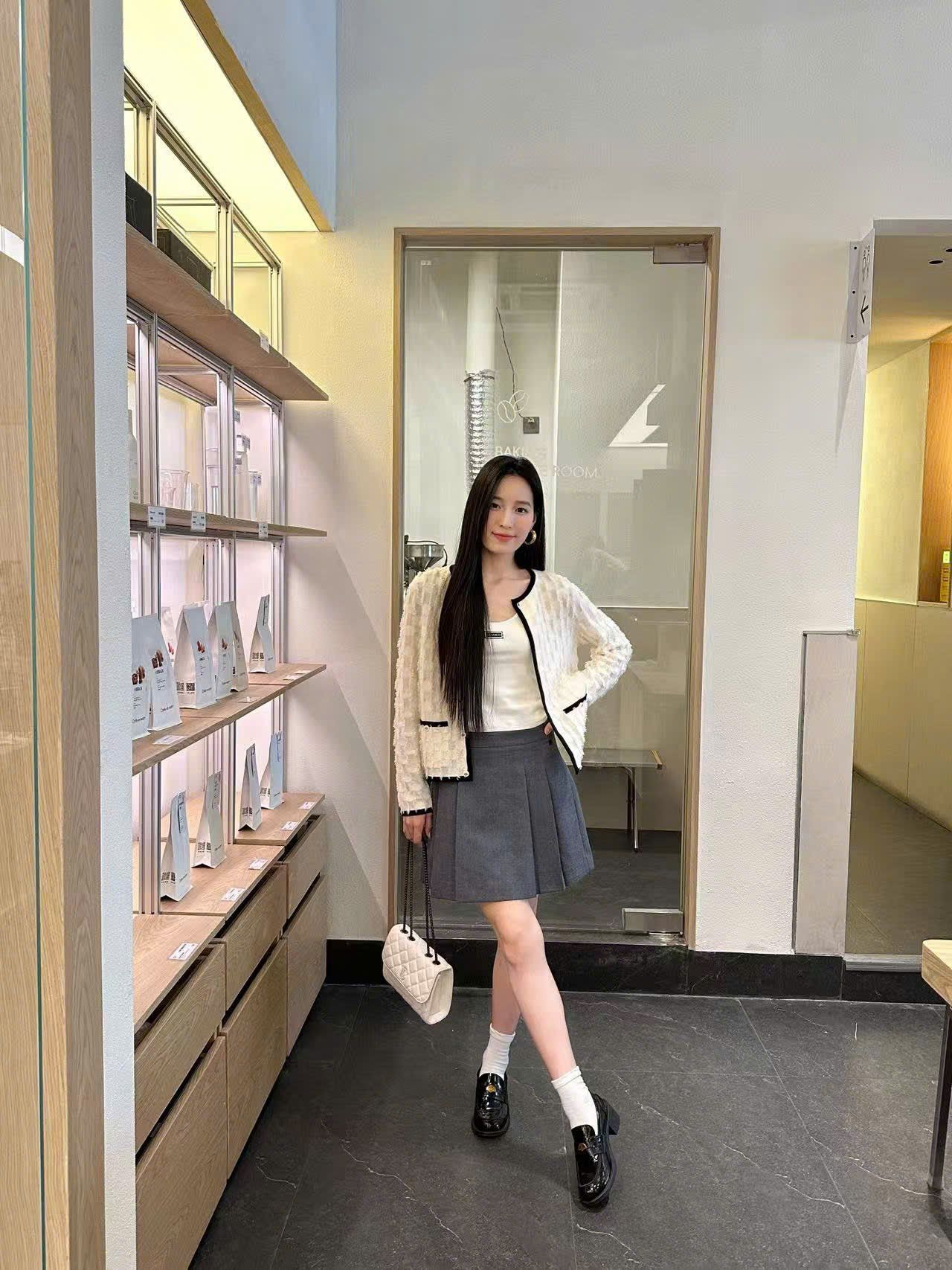  Áo CDG ô vuông trắng viền đen new25 