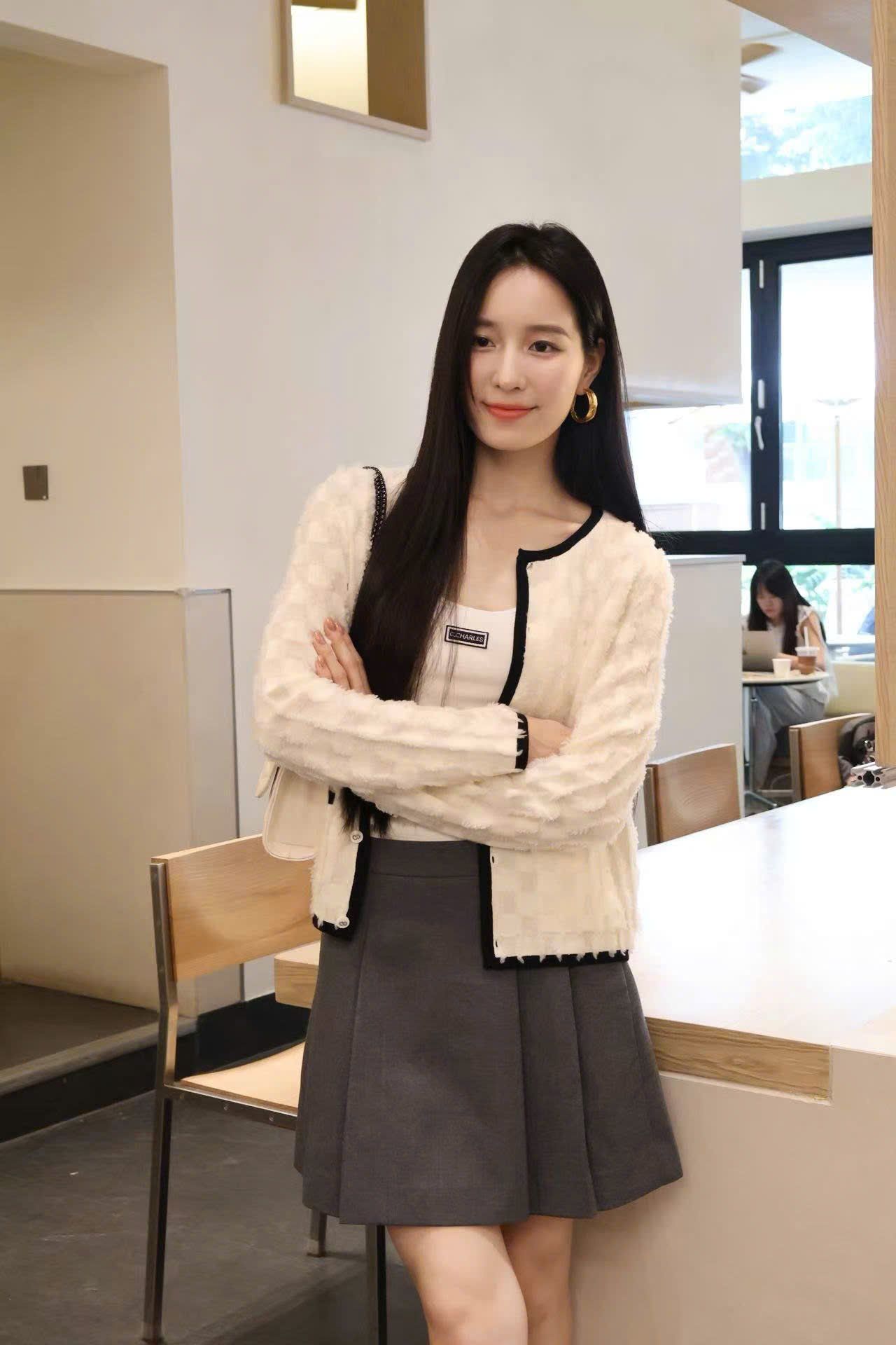  Áo CDG ô vuông trắng viền đen new25 