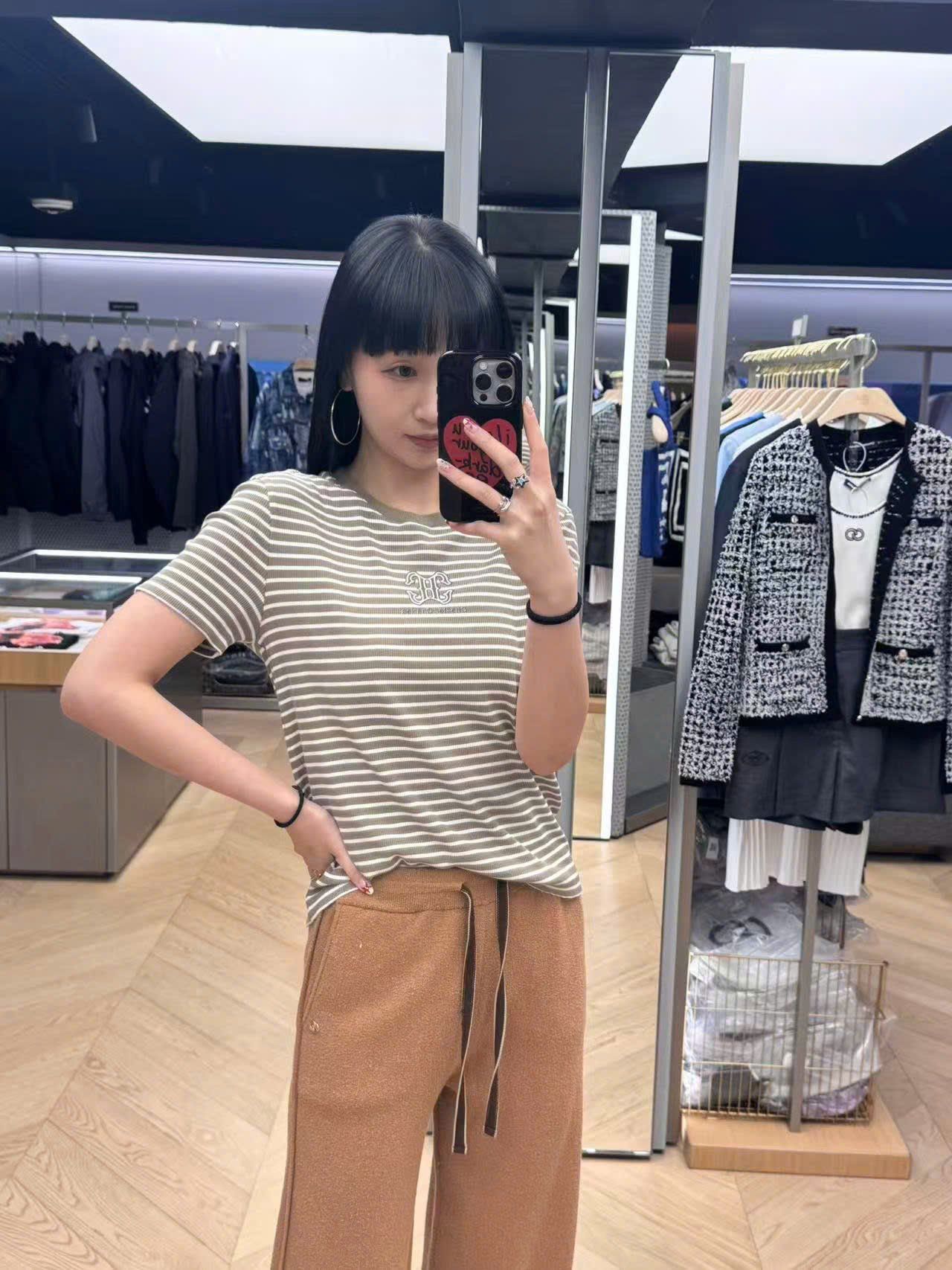  Quần dạ nâu dây rút đen 