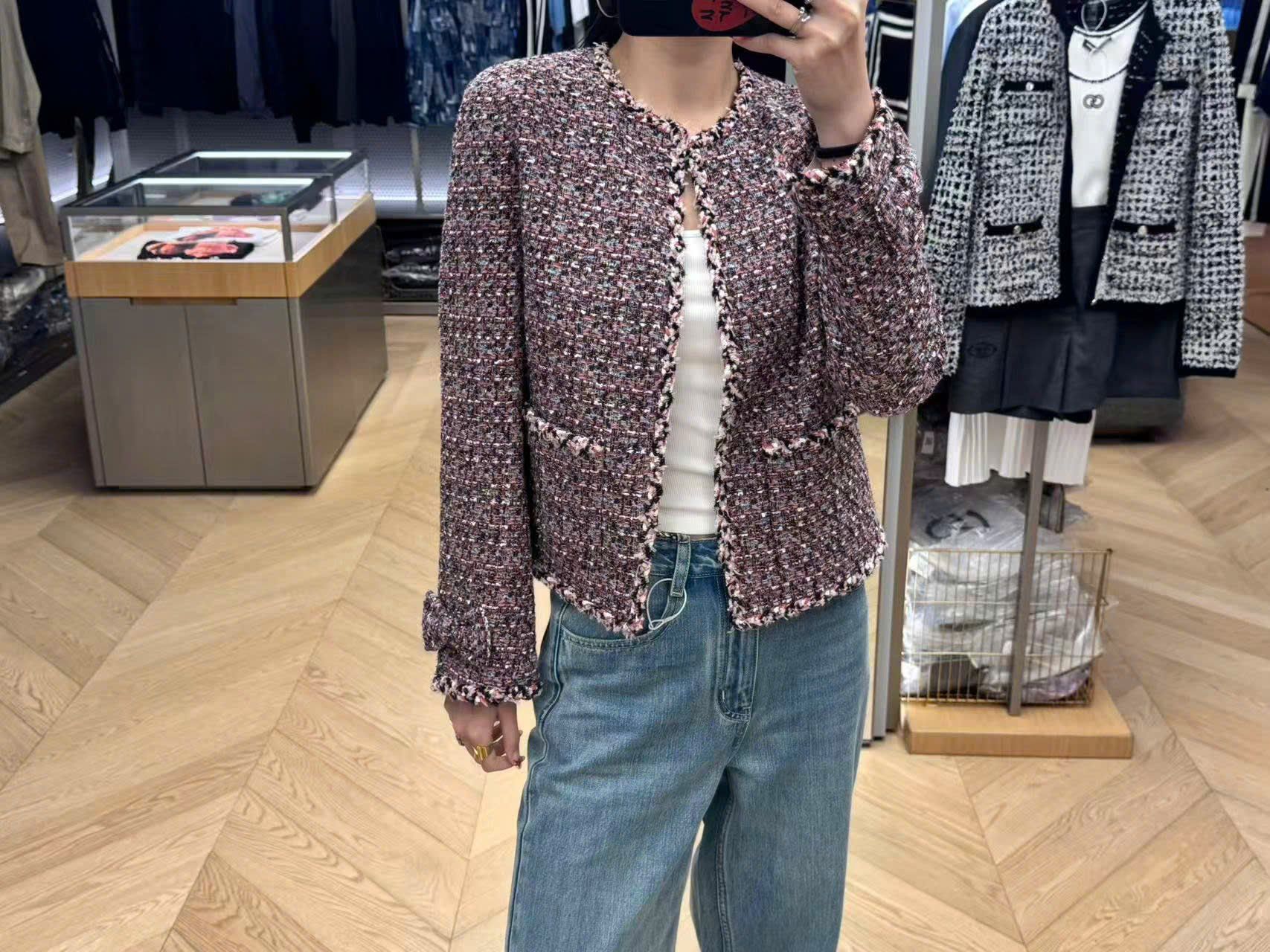  Áo tweed hồng đất, tay đính nơ 