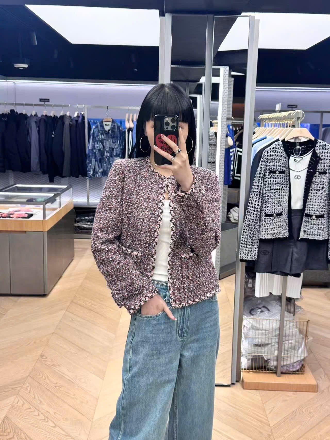  Áo tweed hồng đất, tay đính nơ 