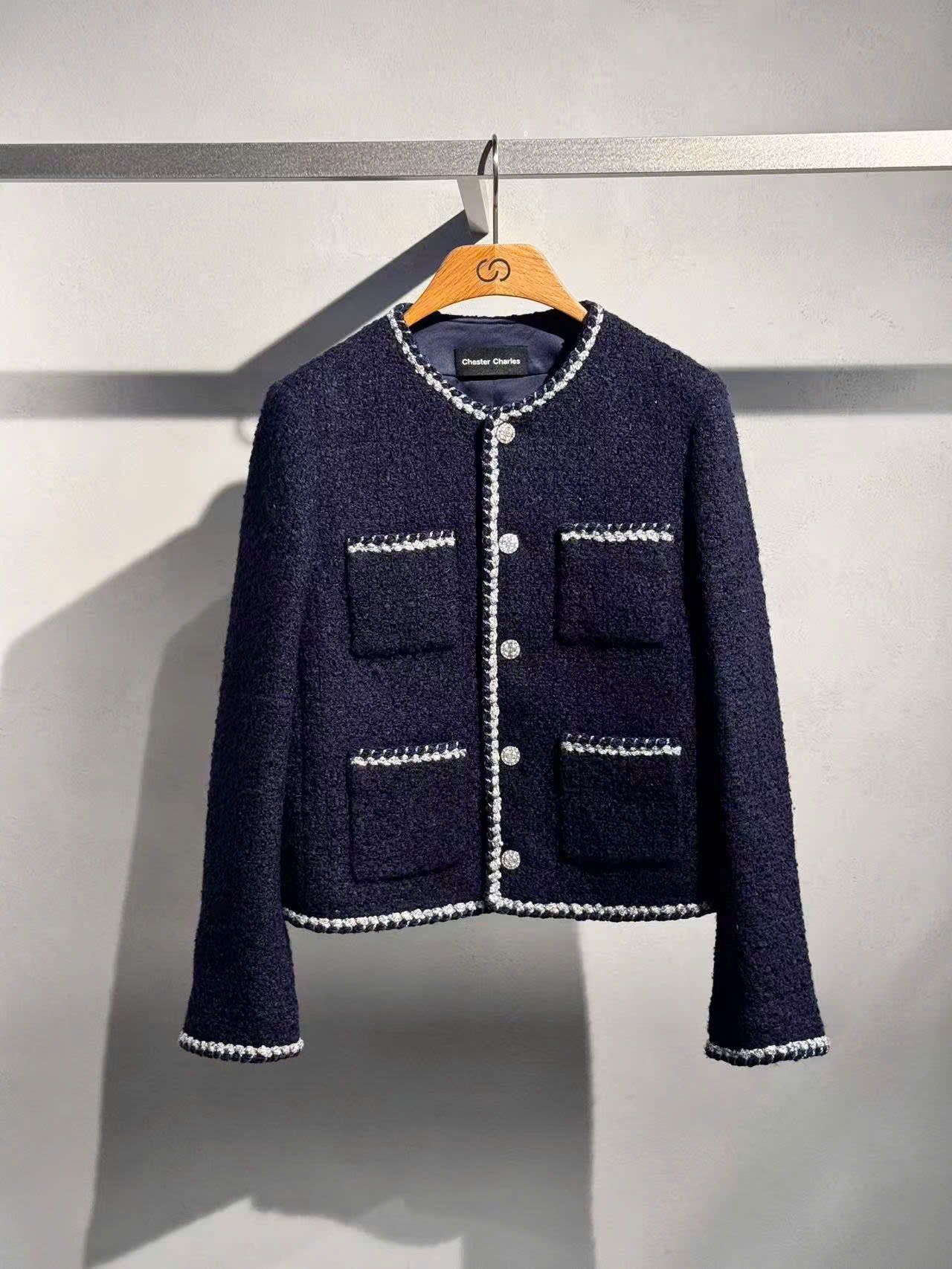  3. Áo Tweed Xanh navy viền trắng 