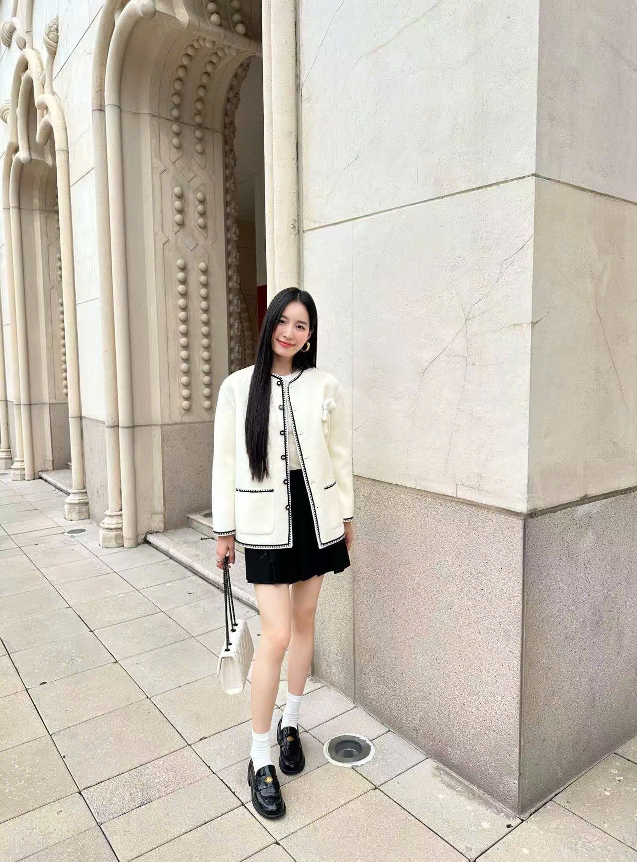  2.Áo khoác dạ Gấu ngực - Be 