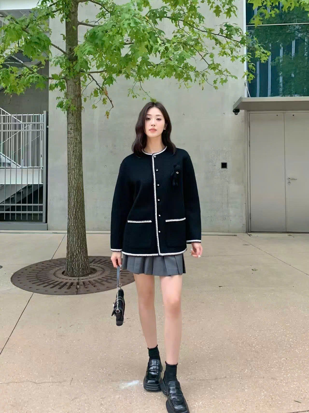  3.Áo khoác dạ Gấu ngực - Xanh đen 