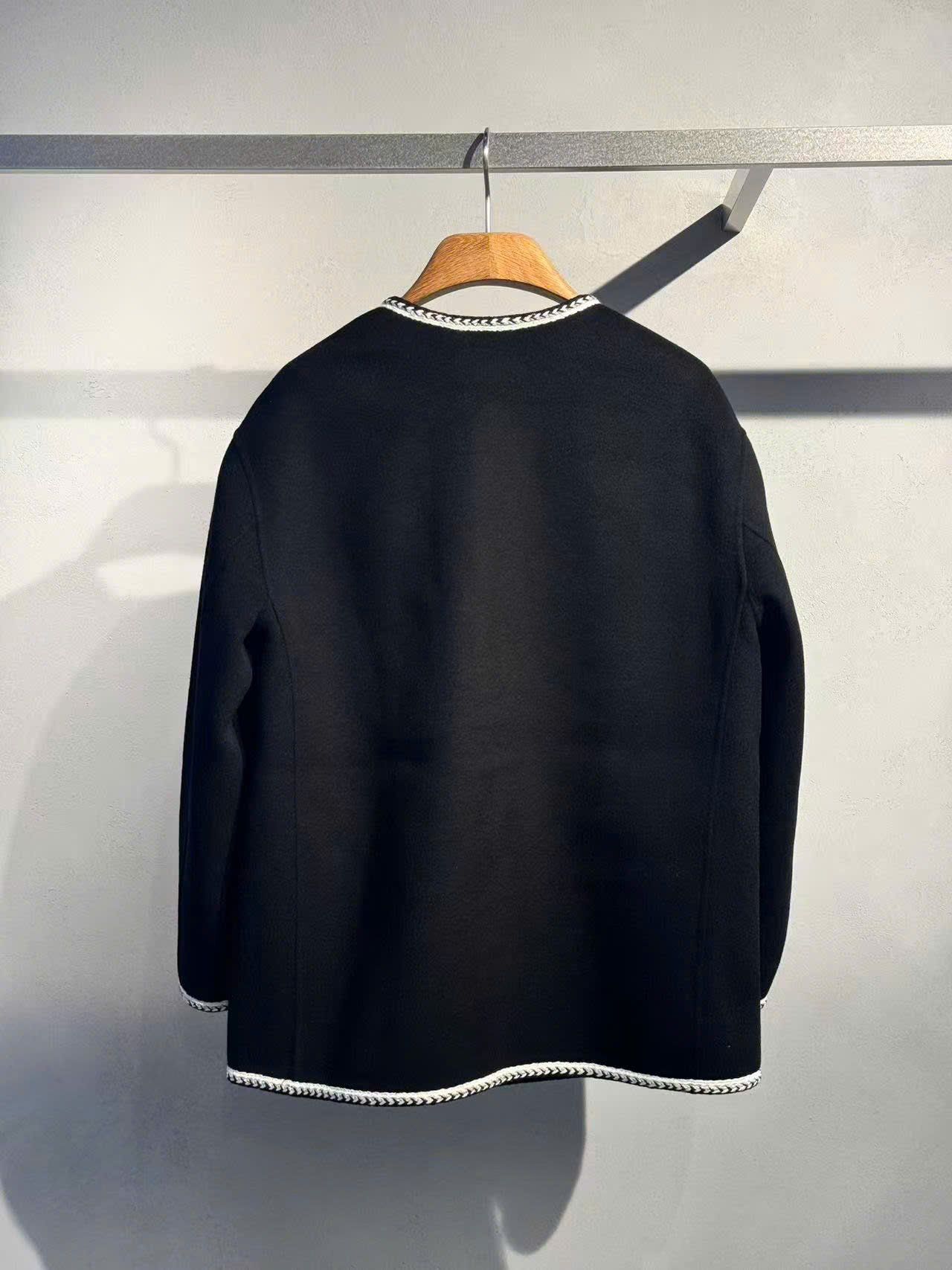  3.Áo khoác dạ Gấu ngực - Xanh đen 