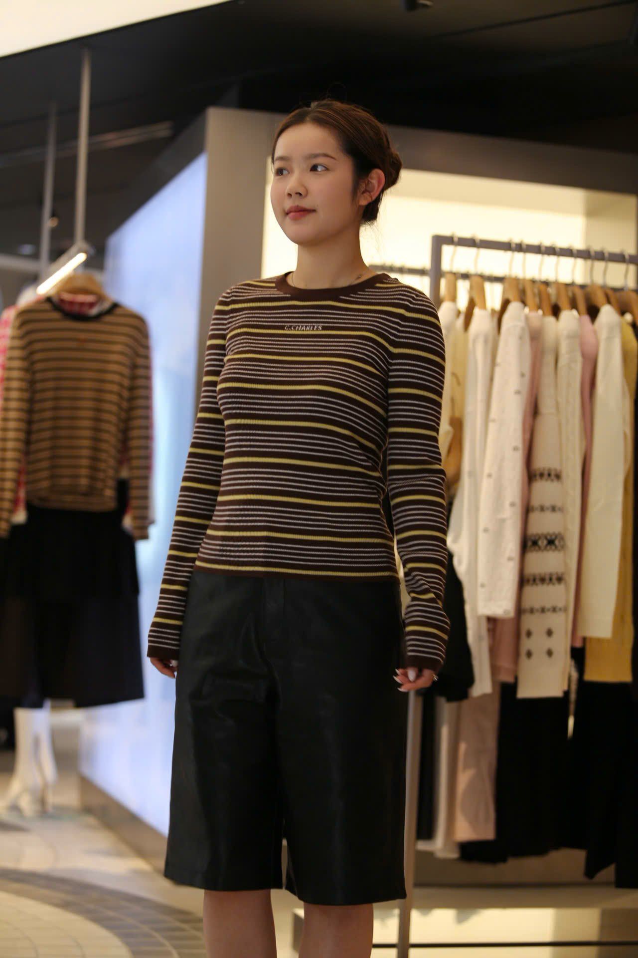  Áo thun dài tay kẻ vàng nâu 