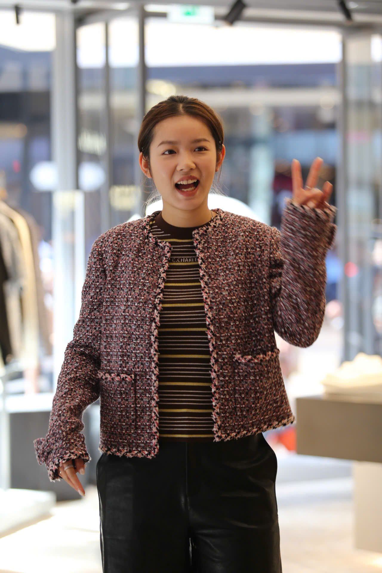  Áo thun dài tay kẻ vàng nâu 